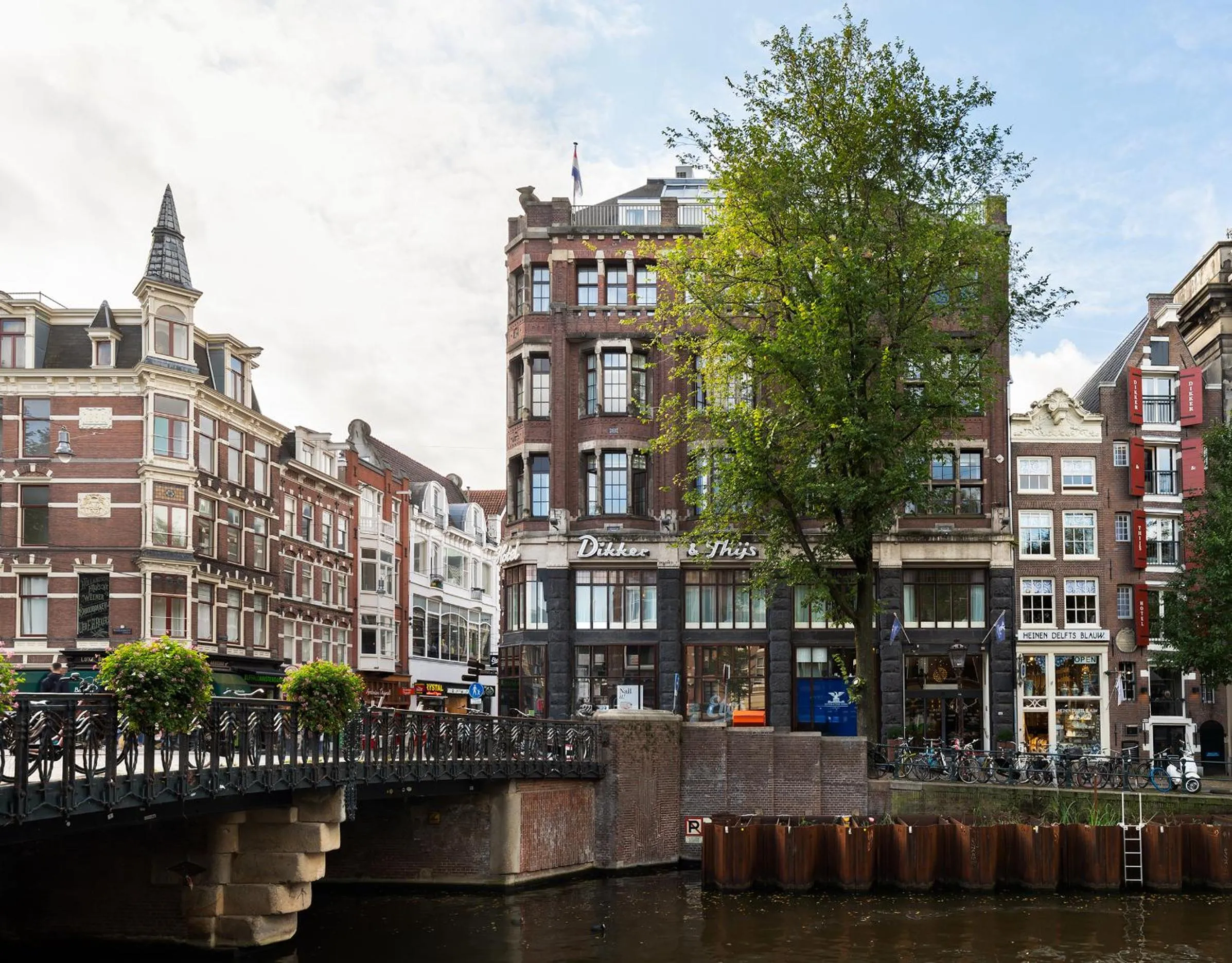 Property building in Dikker & Thijs Hotel