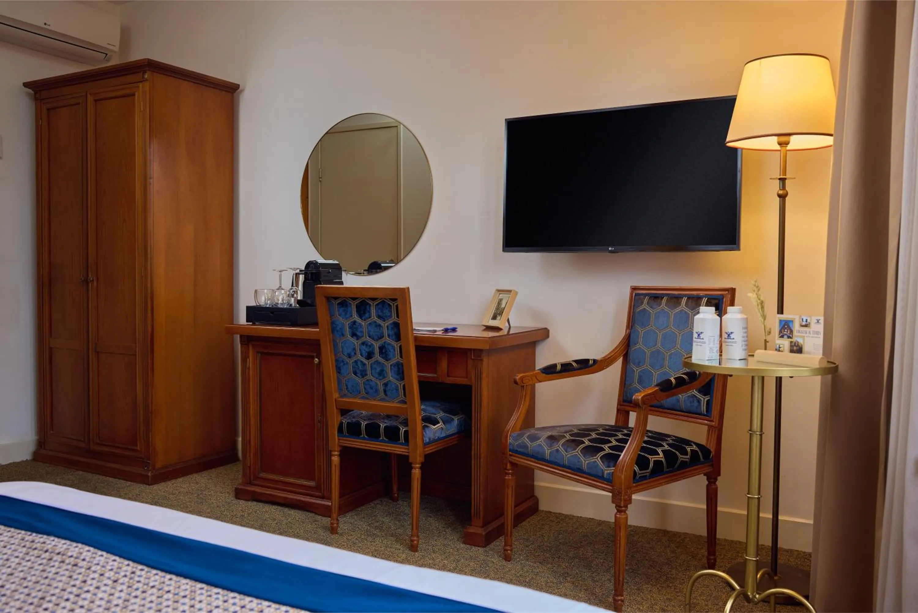 Bed in Dikker & Thijs Hotel