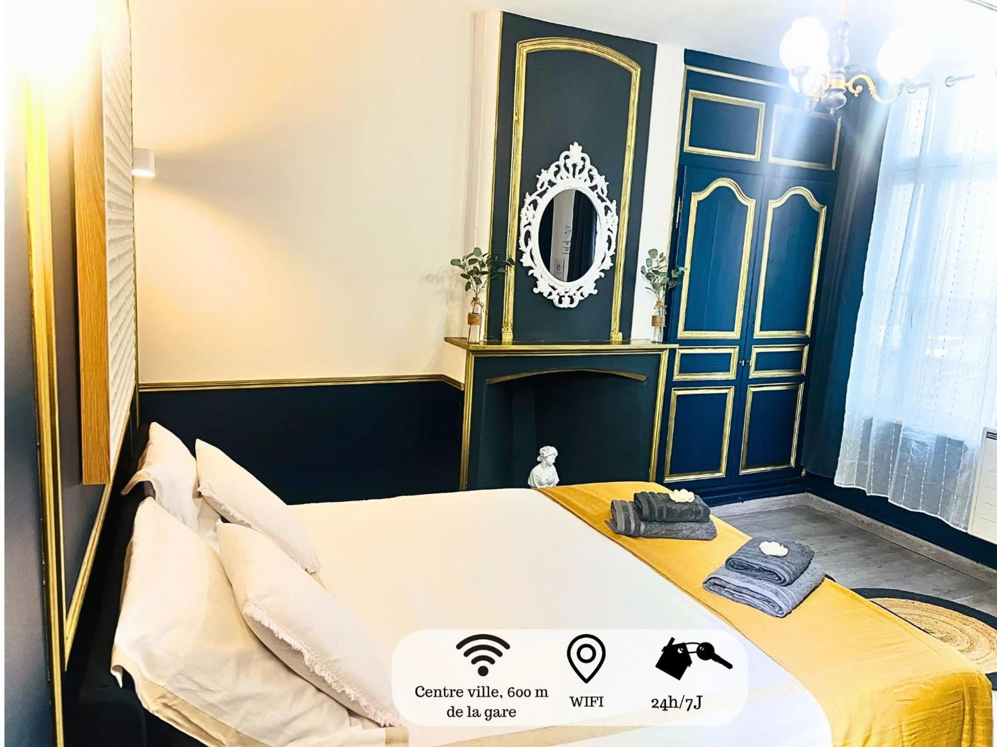 Bed in Studio Royal Saint-Omer Centre