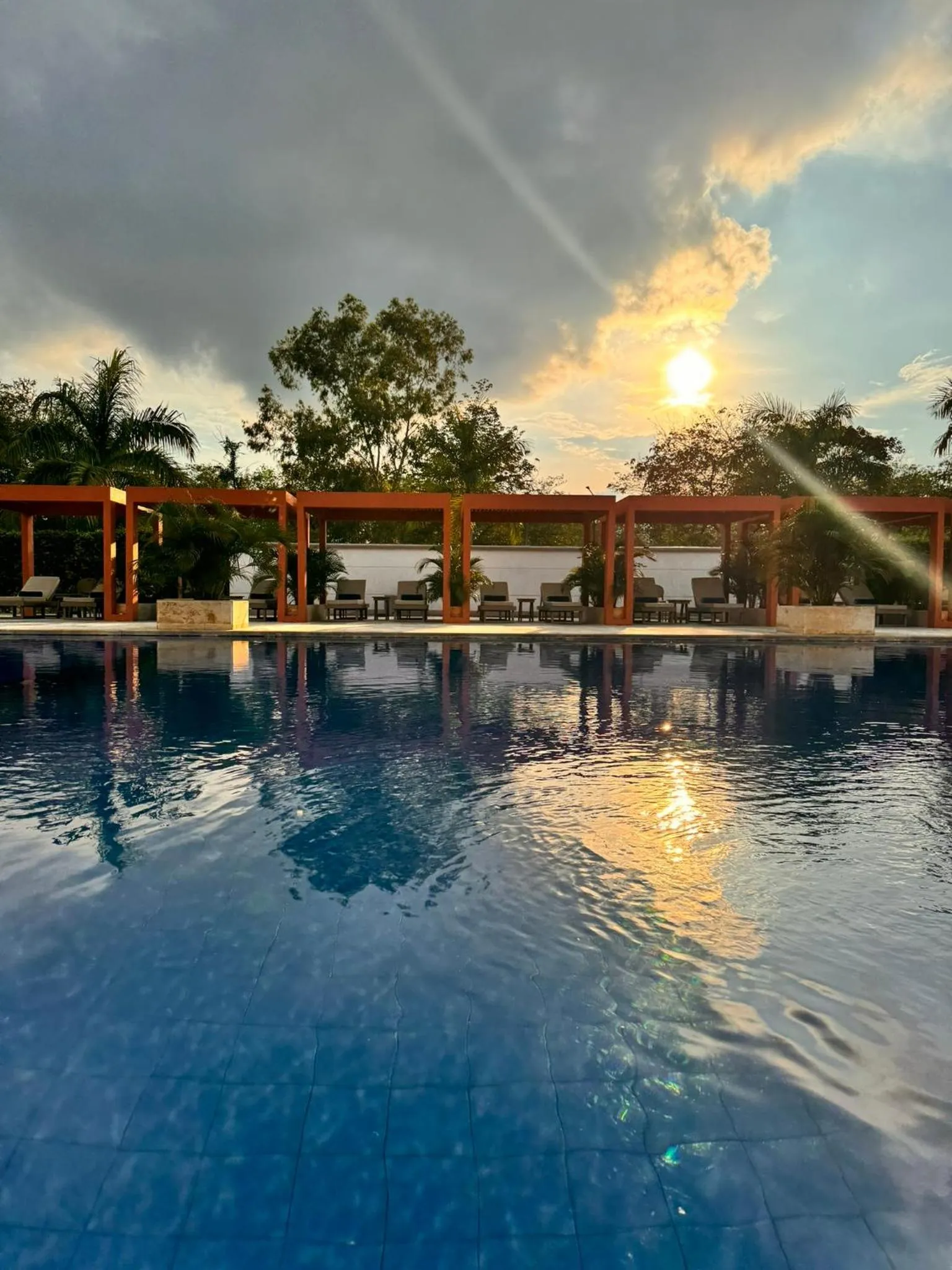 Pool view in Hotel Morúa