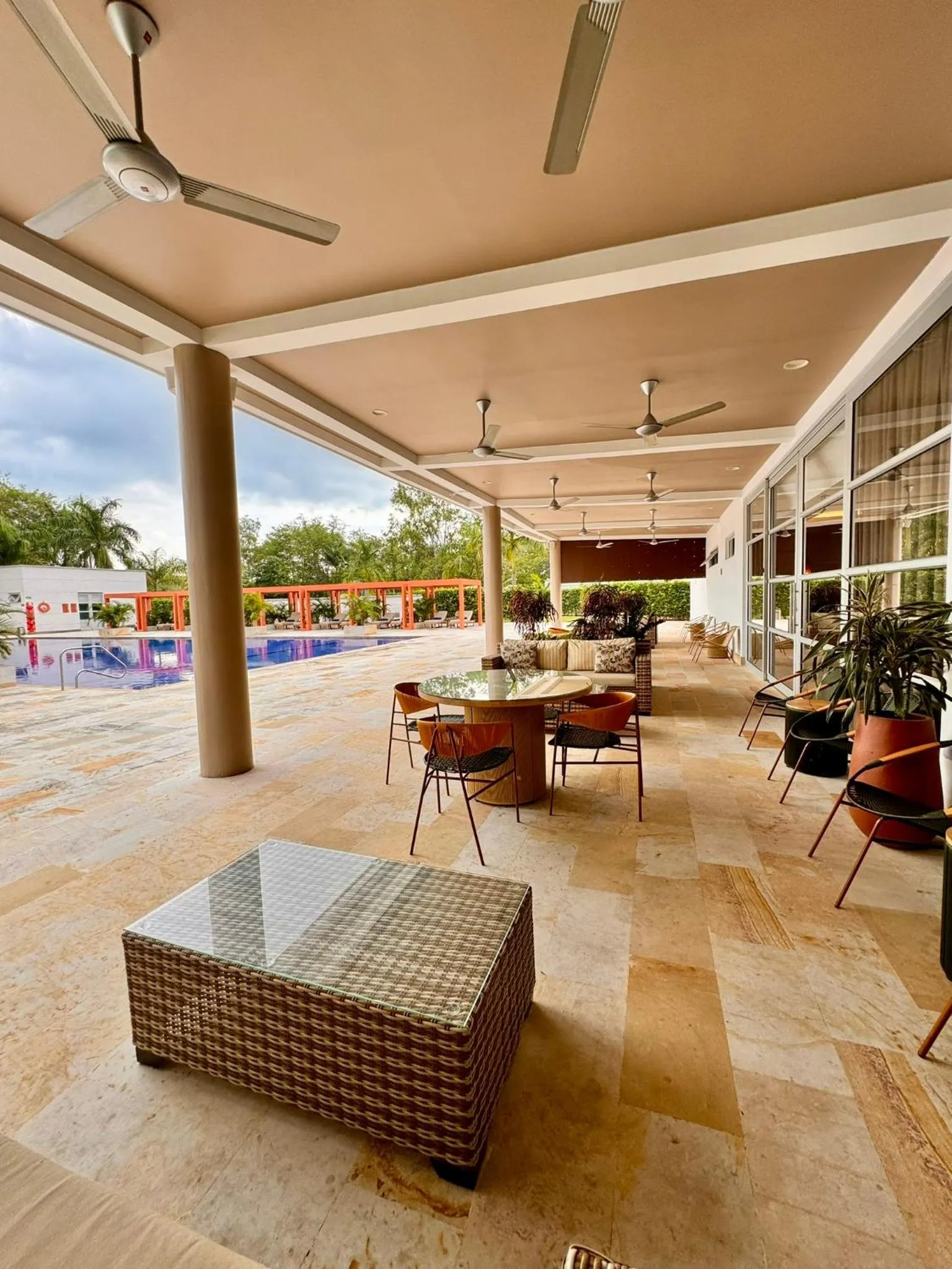 Swimming pool in Hotel Morúa