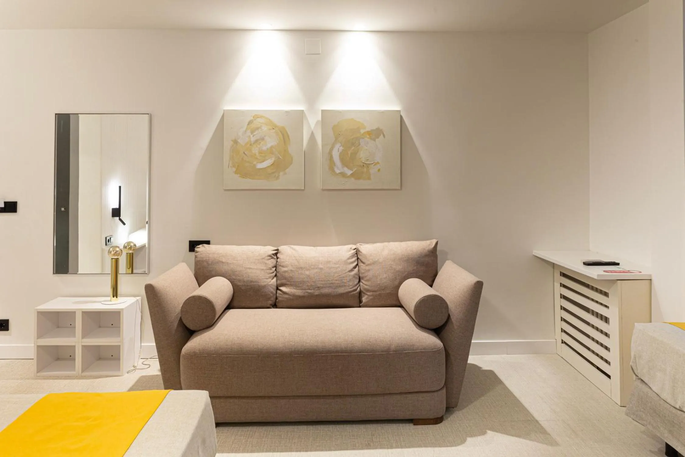 Bed in Hotel Oasis Plaza