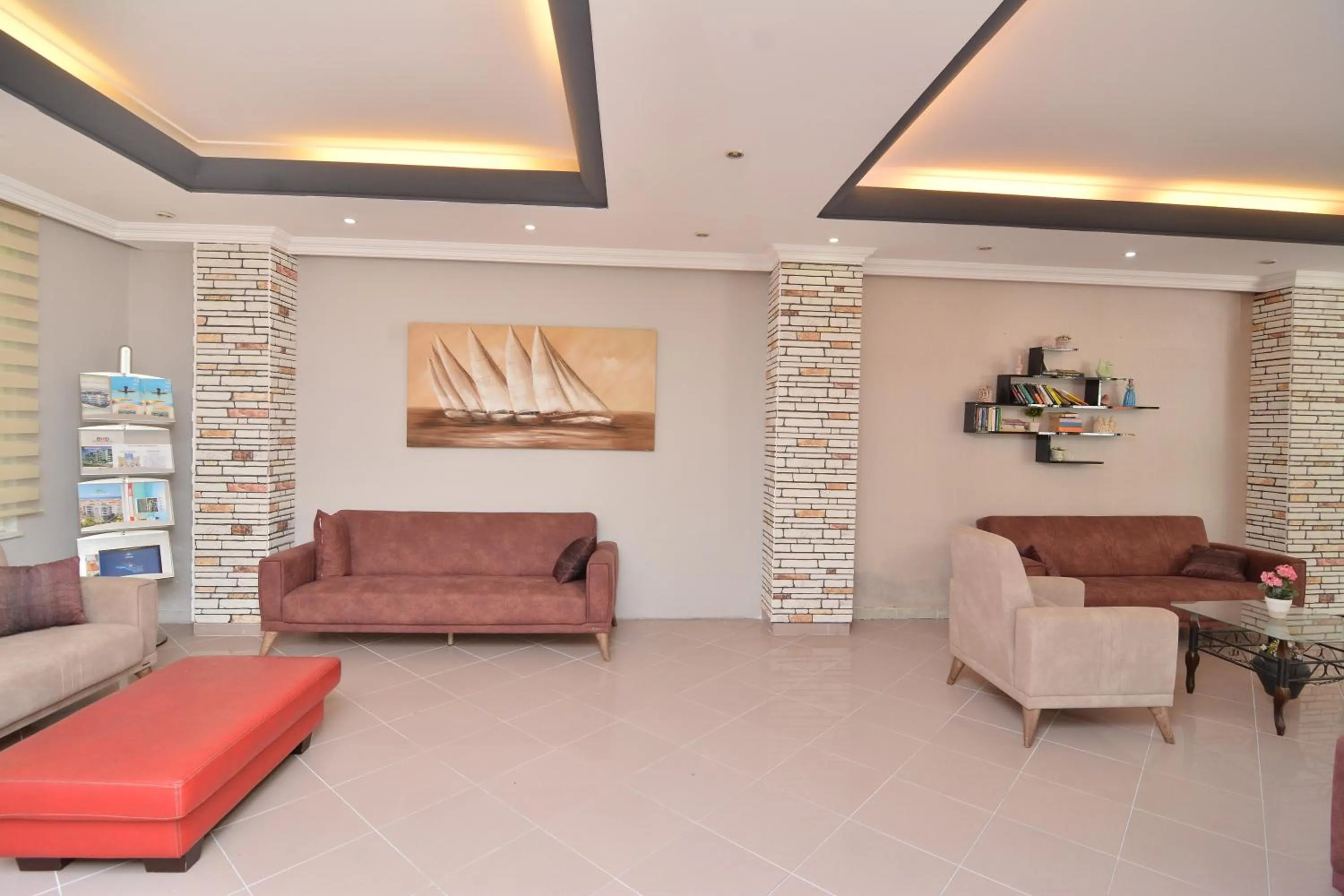 Lobby or reception in Rose Garden Apart Hotel