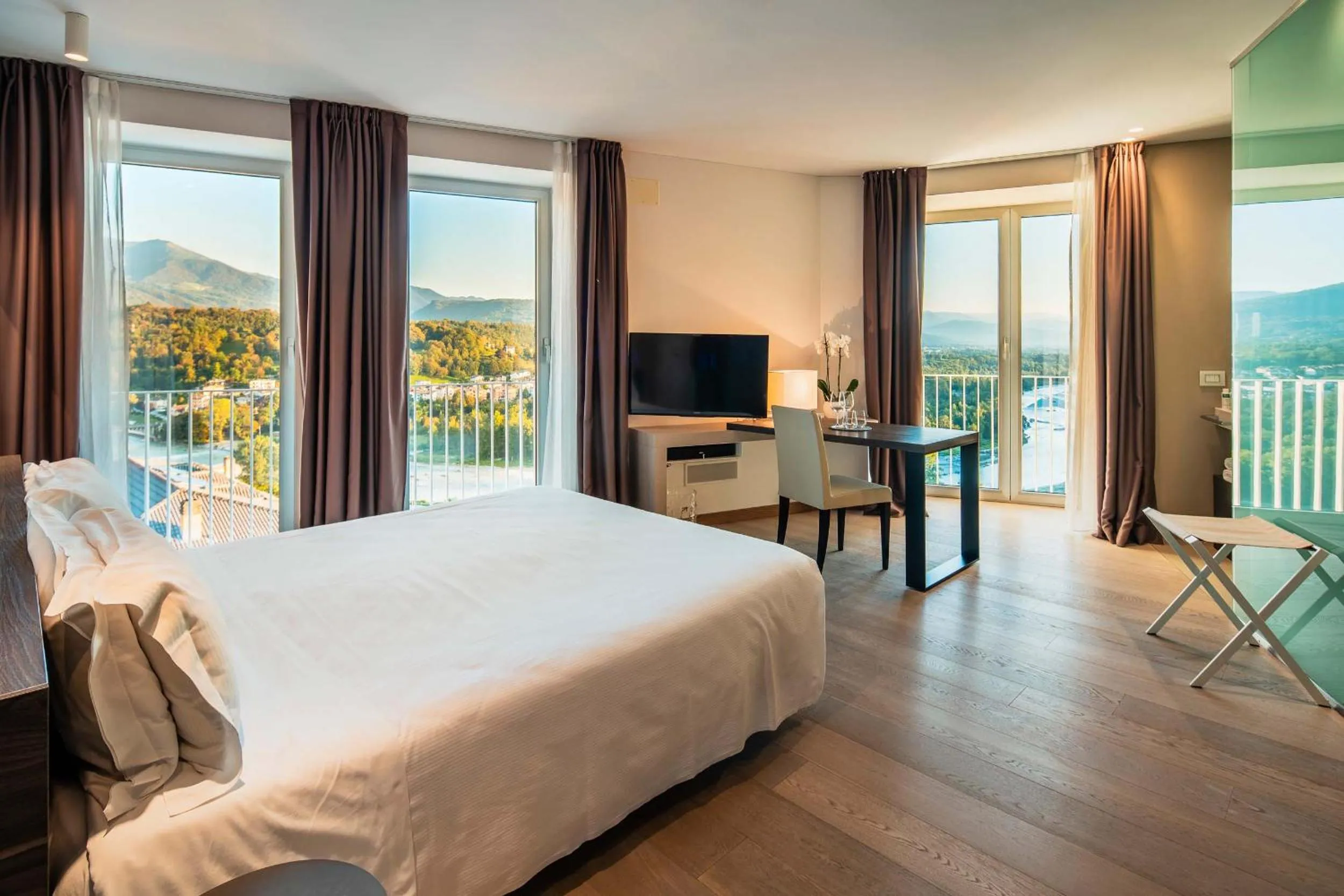 Bed in Suites Hotel Astor