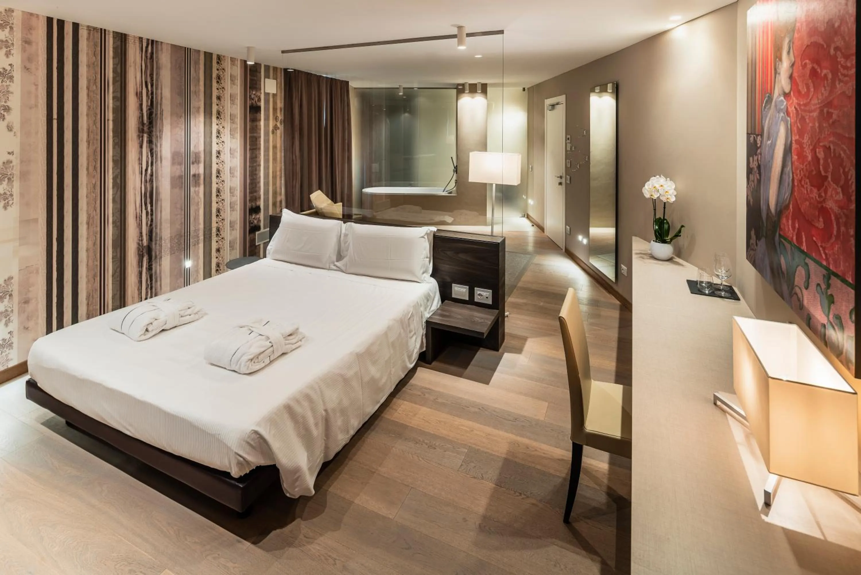 Bed in Suites Hotel Astor