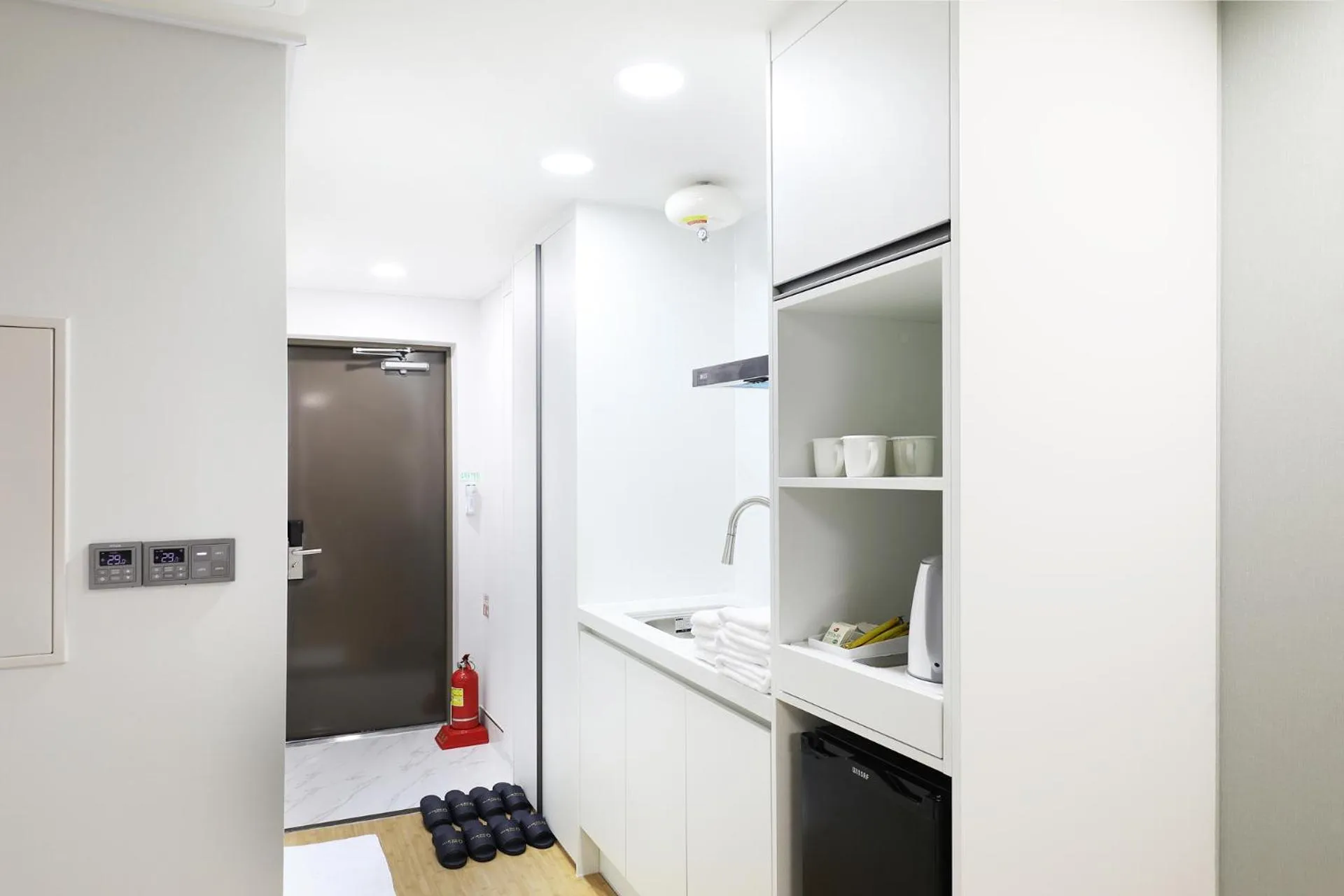 Kitchen or kitchenette in Mokpo Ocean Hotel