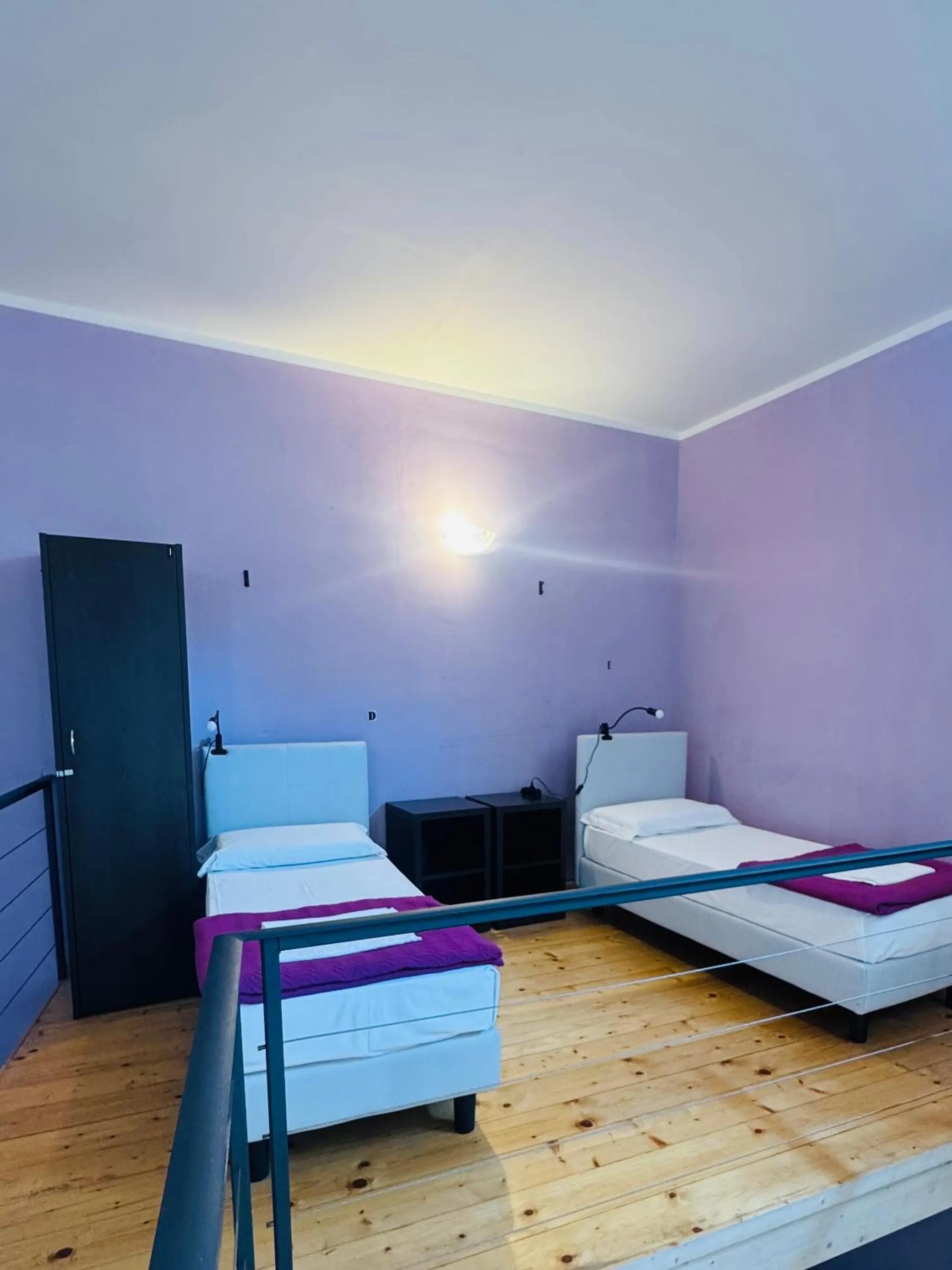 Bed in Emerald Palace