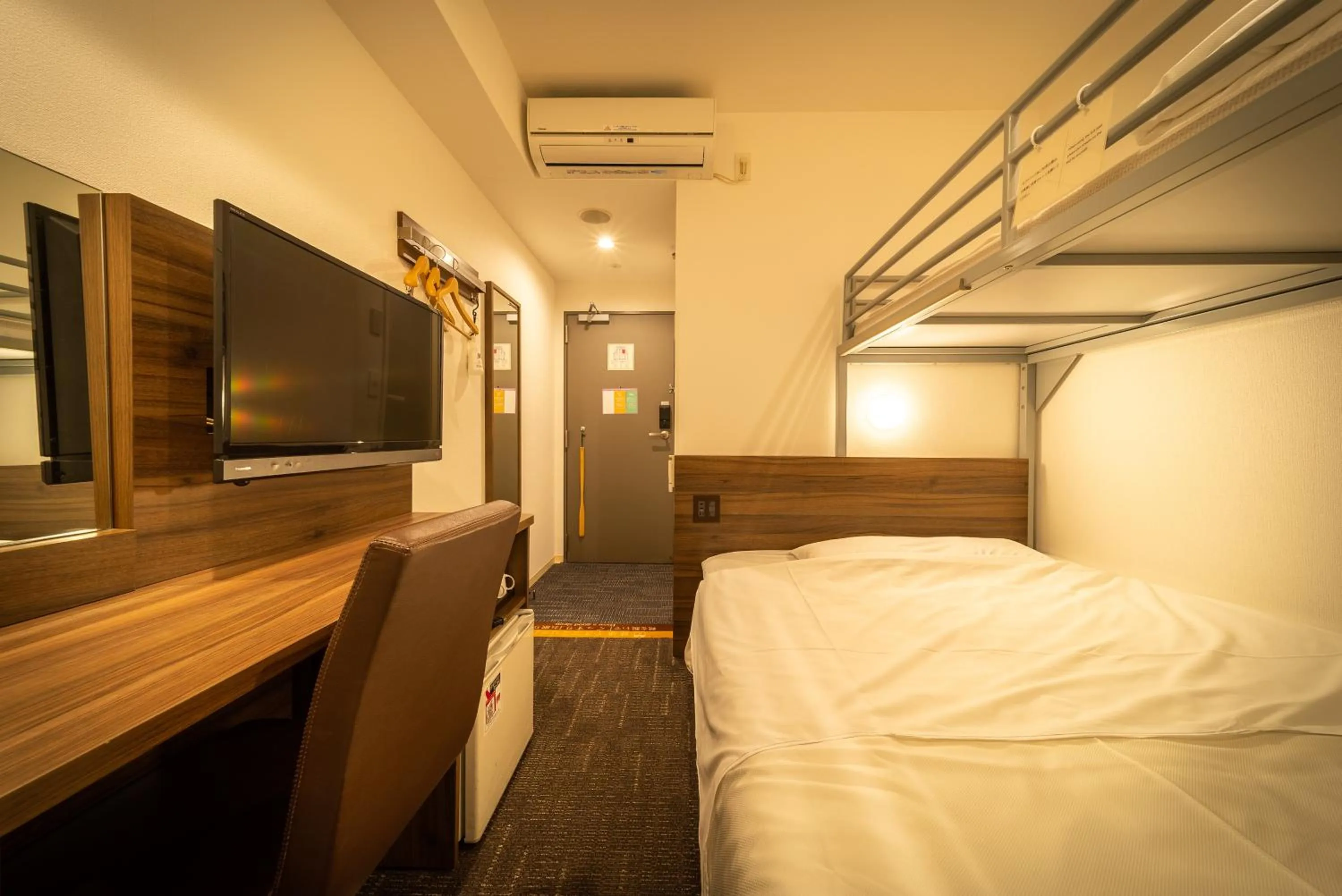 Bed in Super Hotel Tokyo JR Tachikawa Kitaguchi