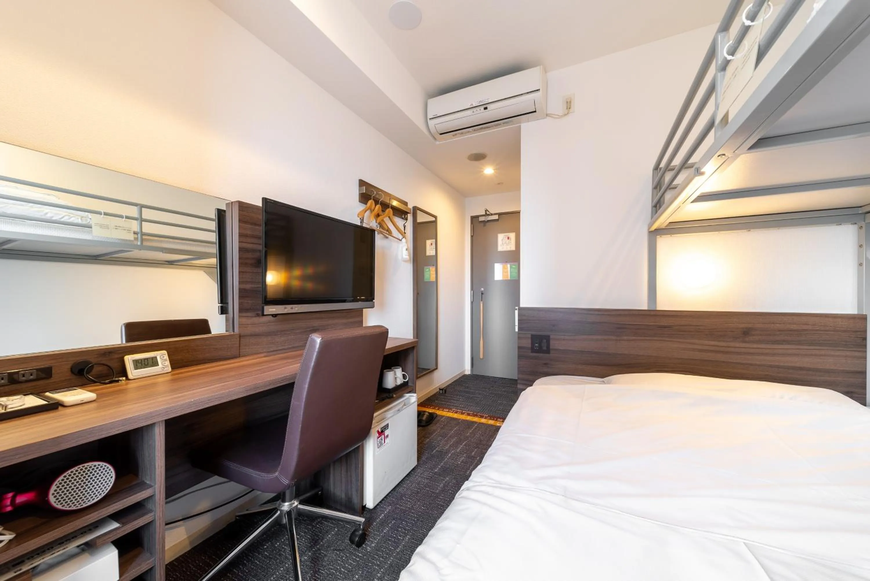 Bed in Super Hotel Tokyo JR Tachikawa Kitaguchi