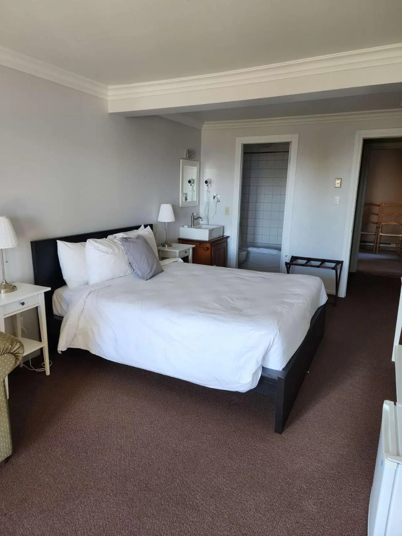 Bedroom, Bed in Auberge des Nuages