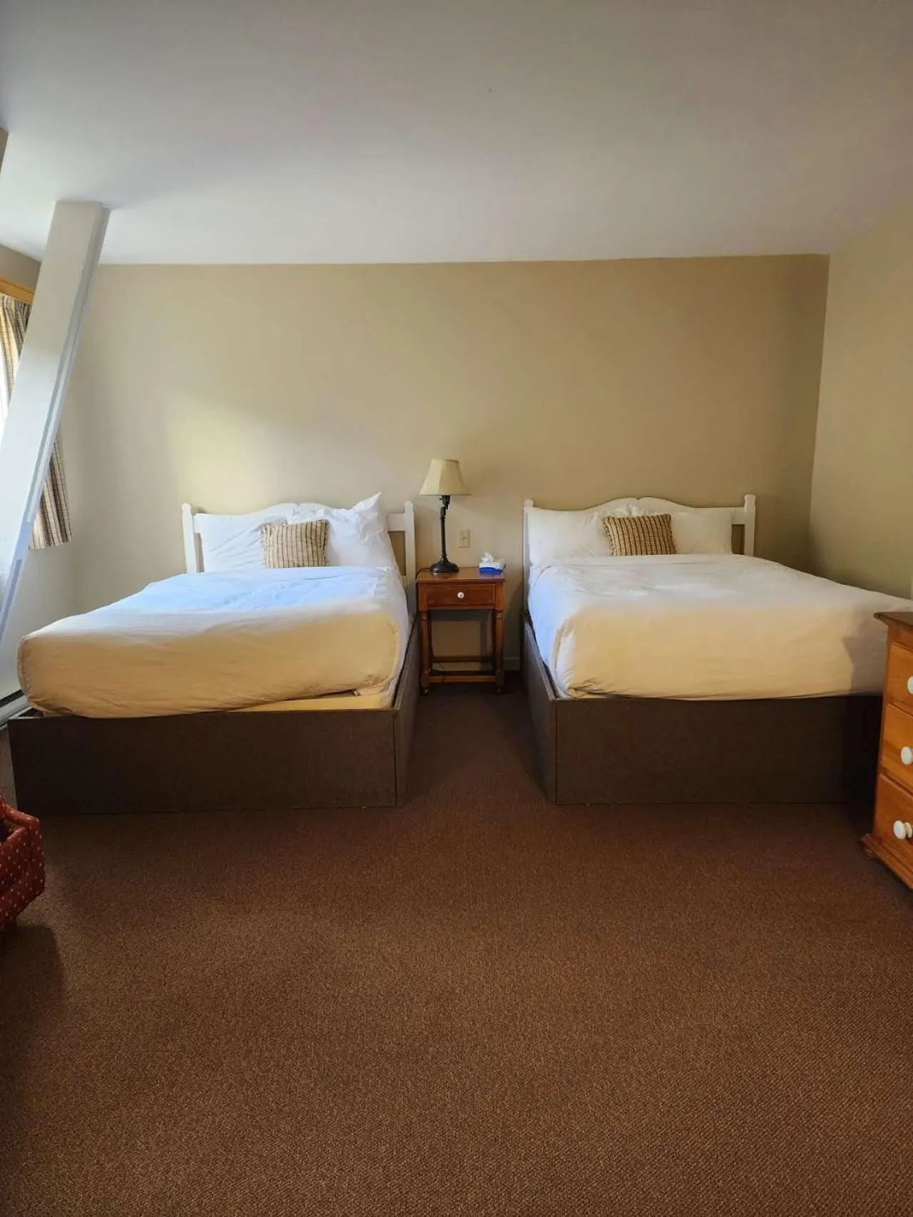 Bedroom, Bed in Auberge des Nuages