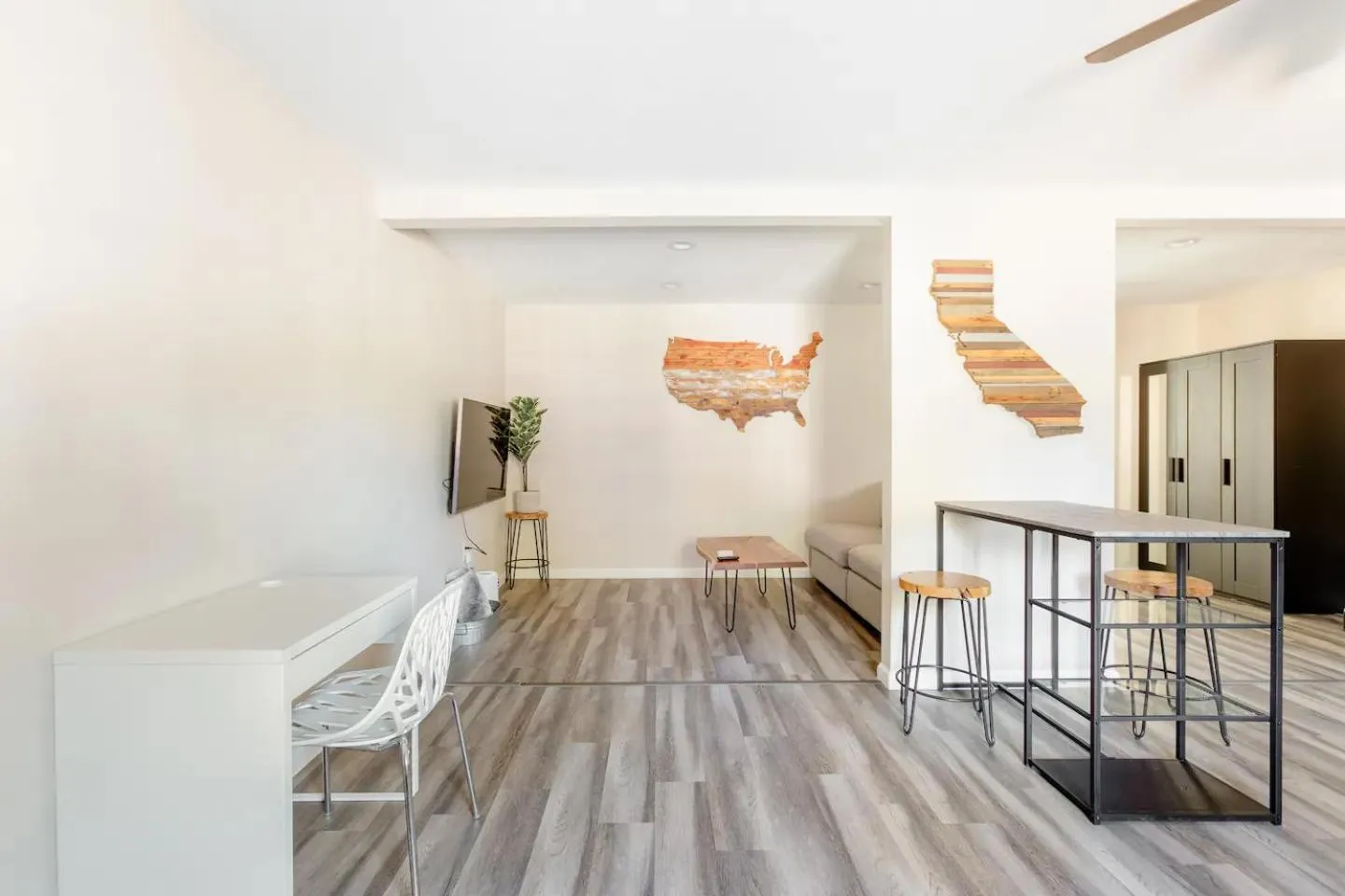 Beautiful spacious guest home