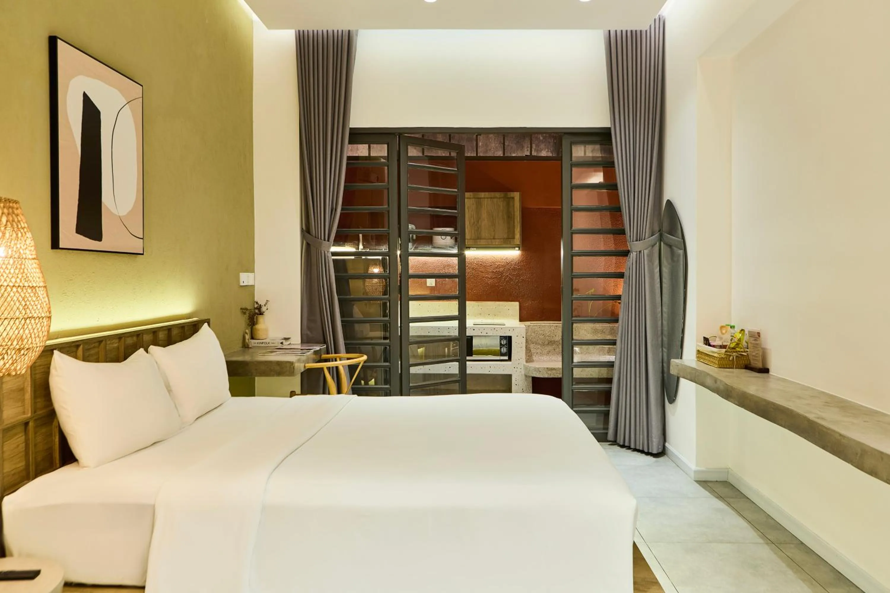 Super Standard Garden View in Kin Wander Tân Phong, The Moonage