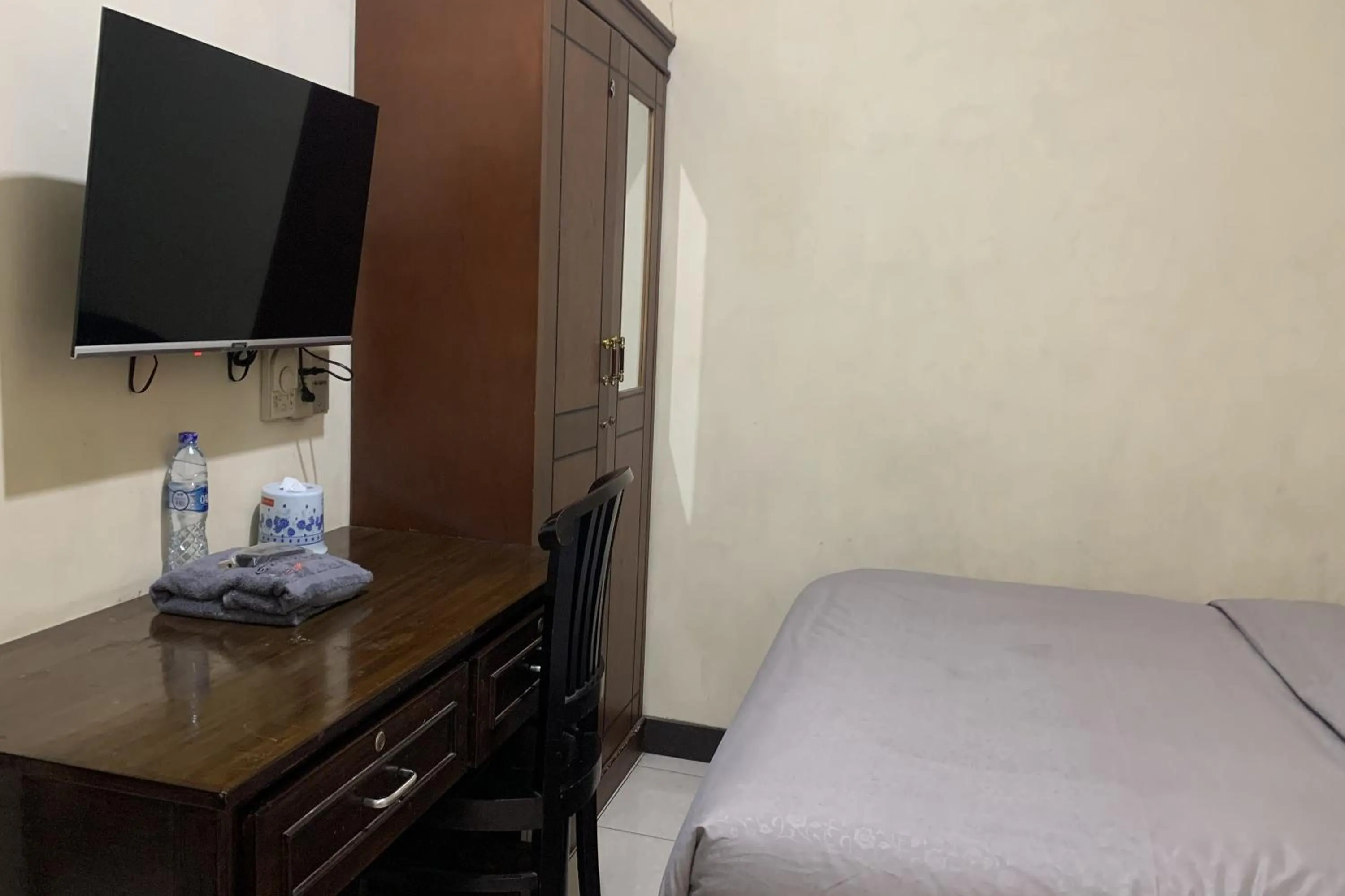 Bed in Ketapang Residence Powered Nature