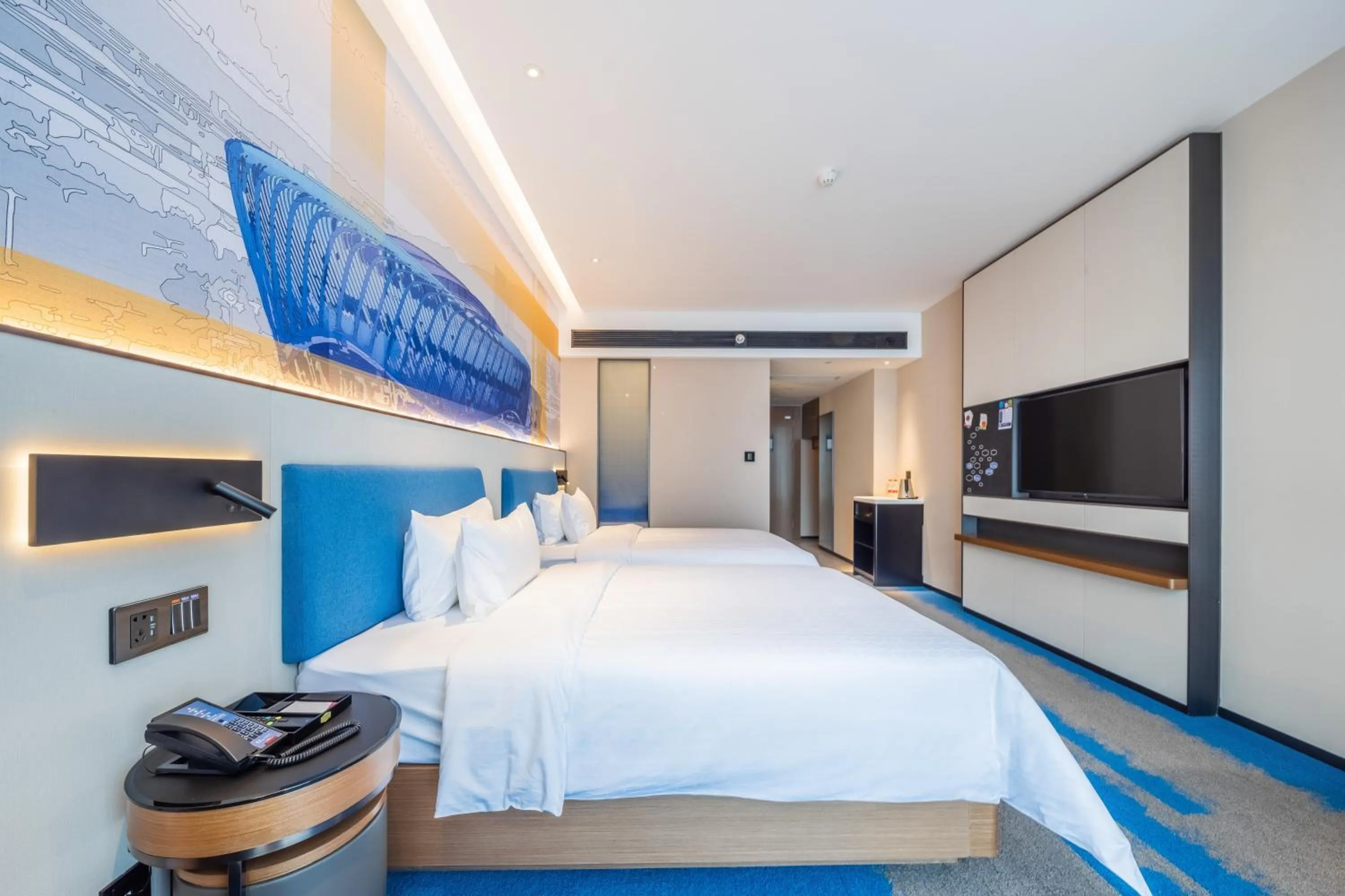 Bed in Hampton by Hilton Wuhan High-Speed Railway Station