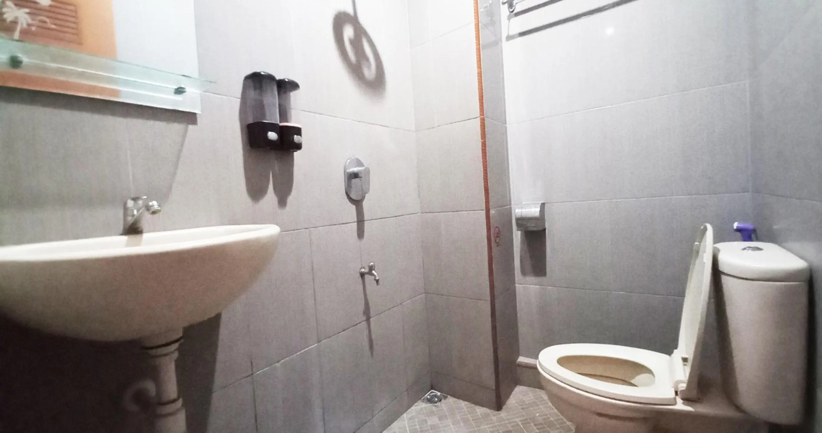 Bathroom in Hotel Syariah GS HERITAGE, Kota Metro