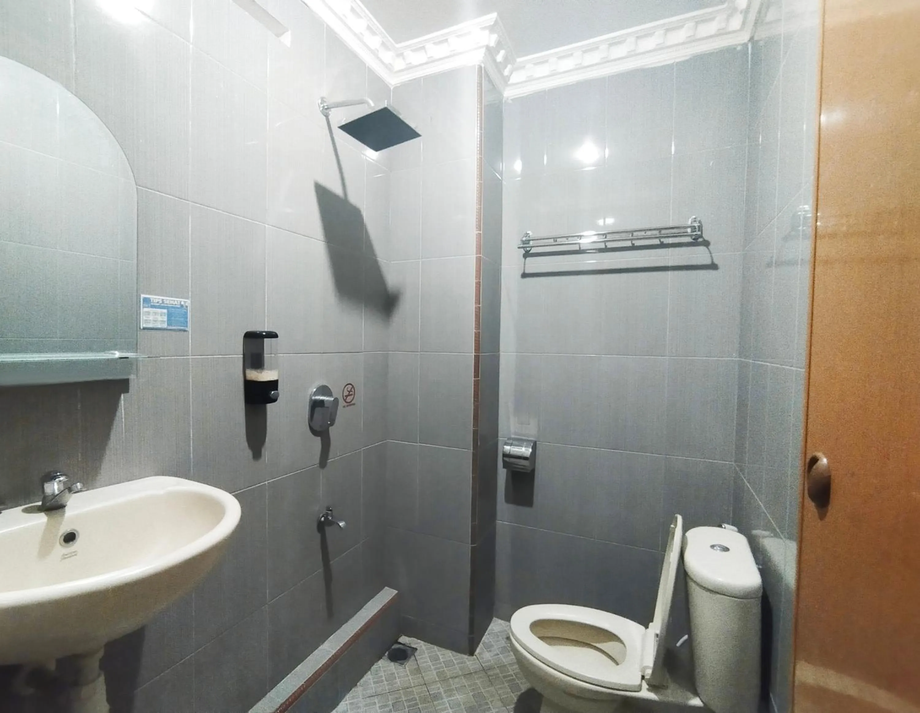 Bathroom in Hotel Syariah GS HERITAGE, Kota Metro