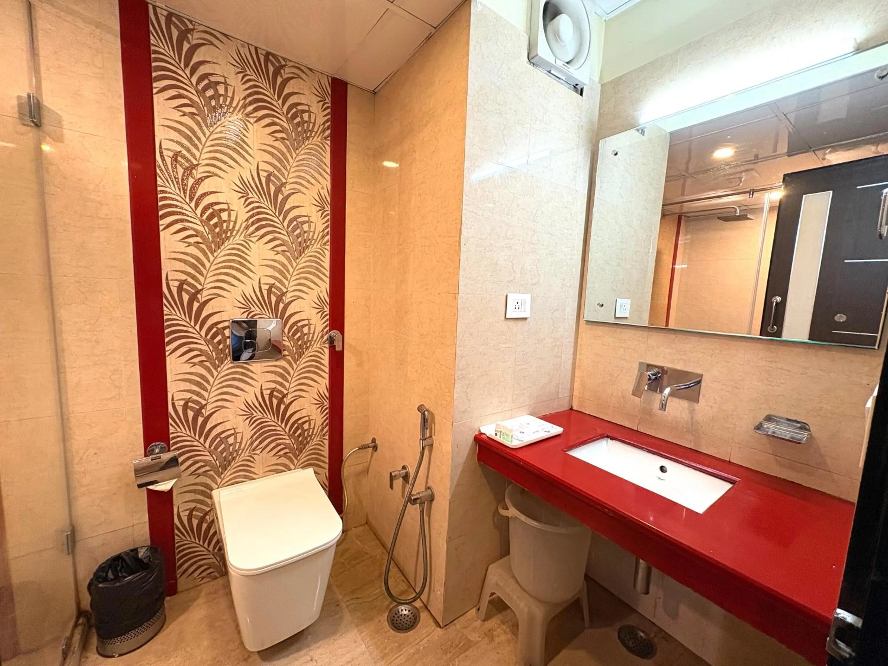 Toilet in Hotel Crystal Ganga Heights 5 Min from Har Ki Pauri