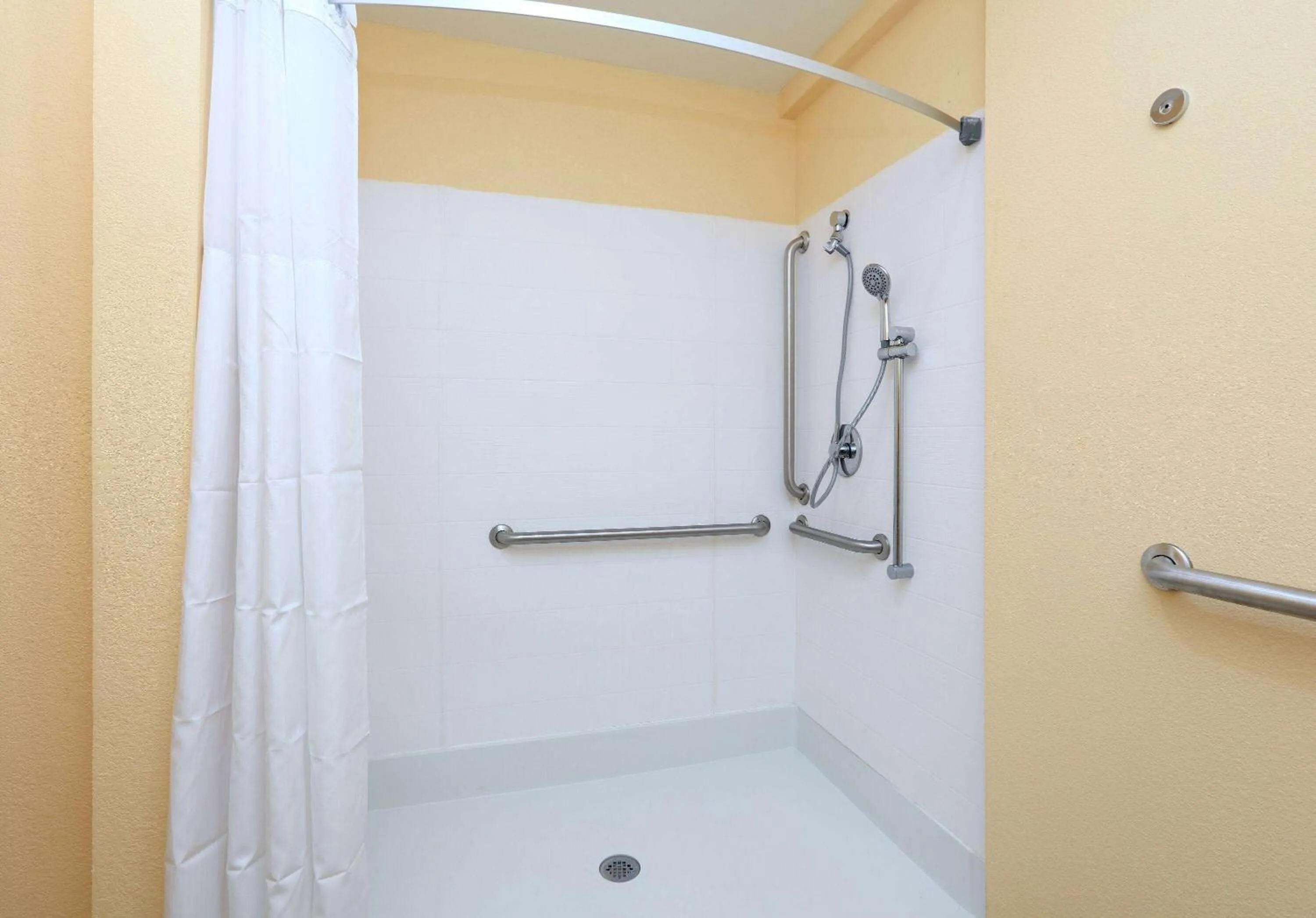 Shower in Days Inn by Wyndham Batesville