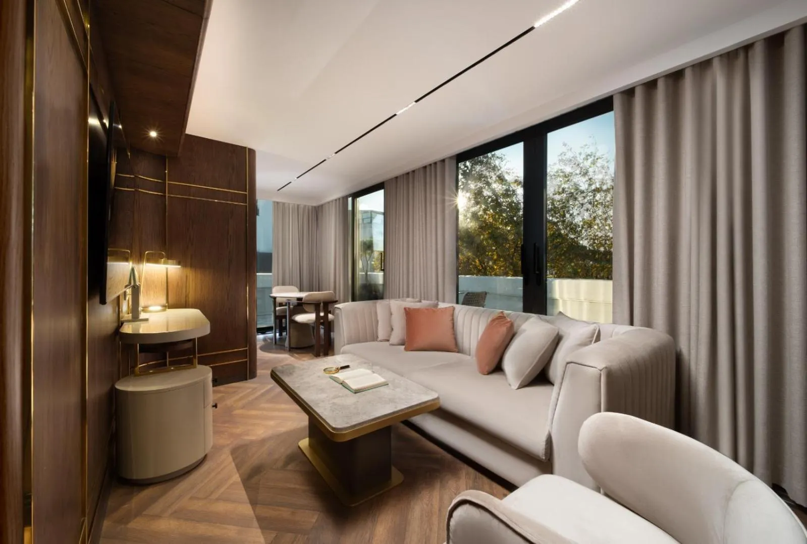 Living room in Bentley Hotel Old City-Special Class