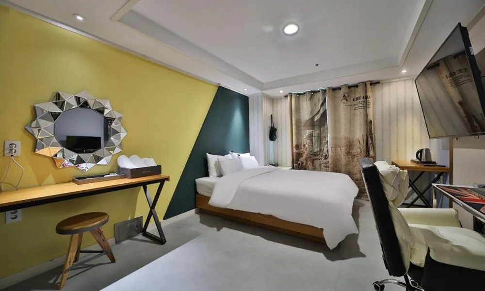 Photo of the whole room in Changwon Hotel Baba