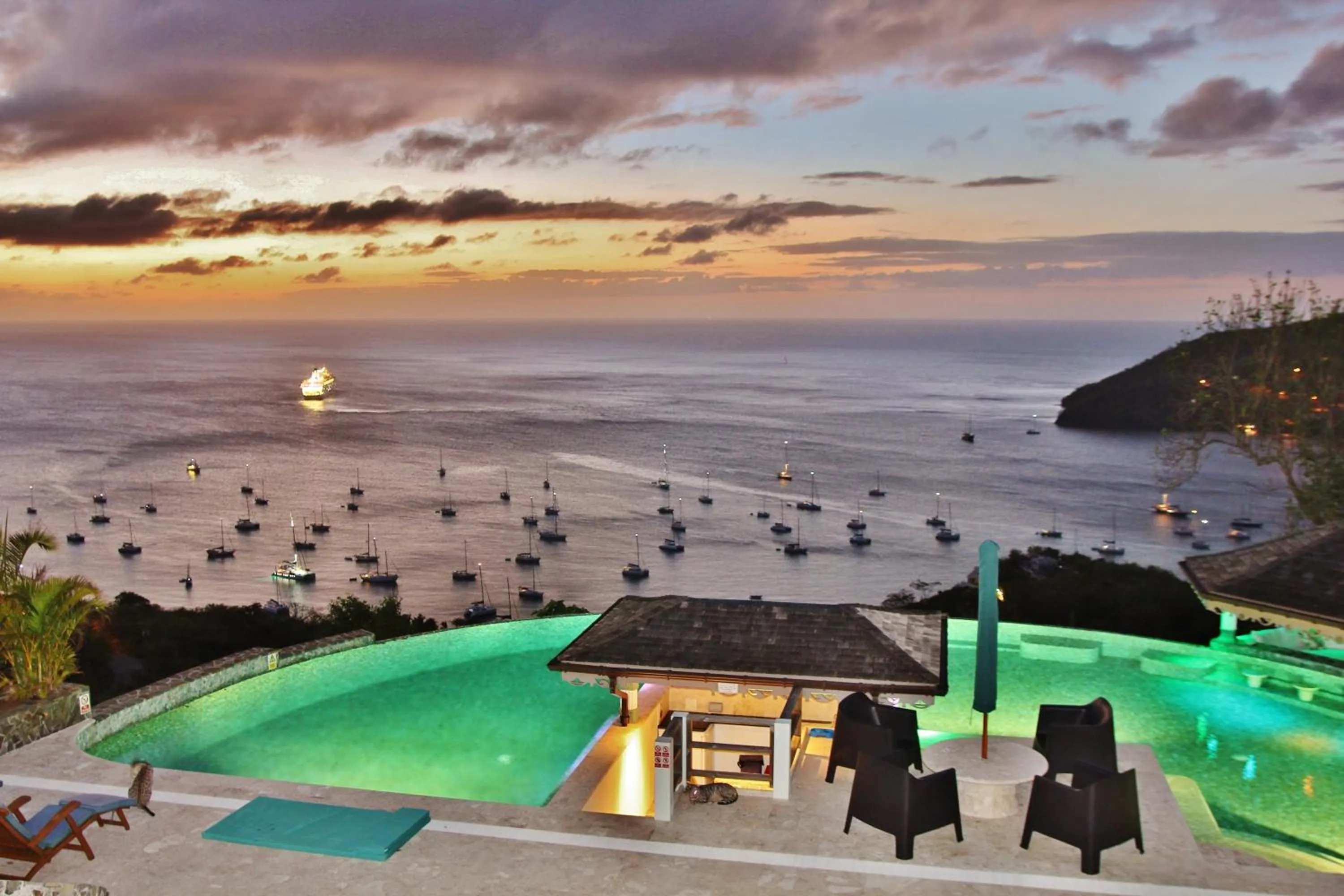 Pool view in Tropical Hideaway