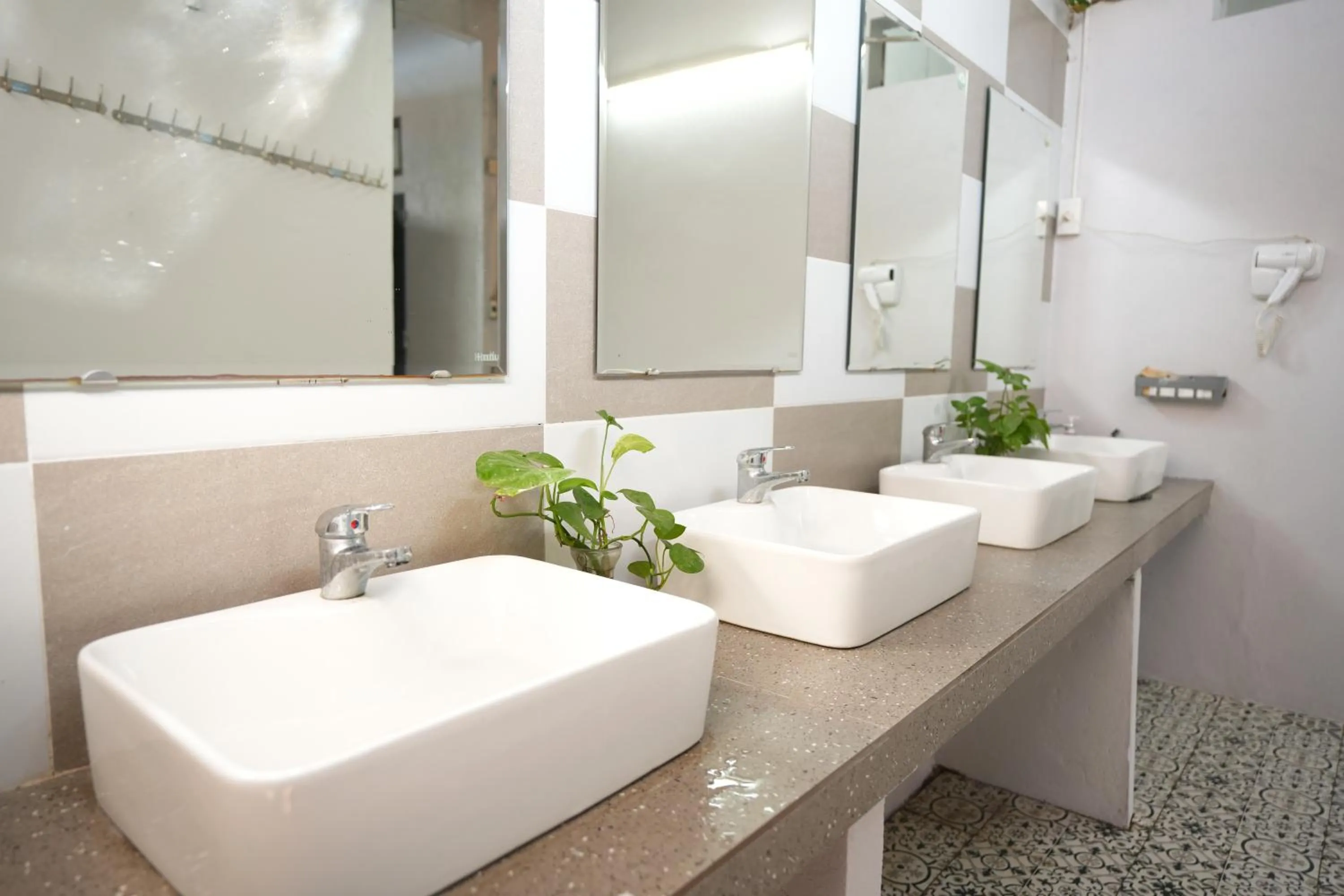 Bathroom in Woodstock Beach Camp