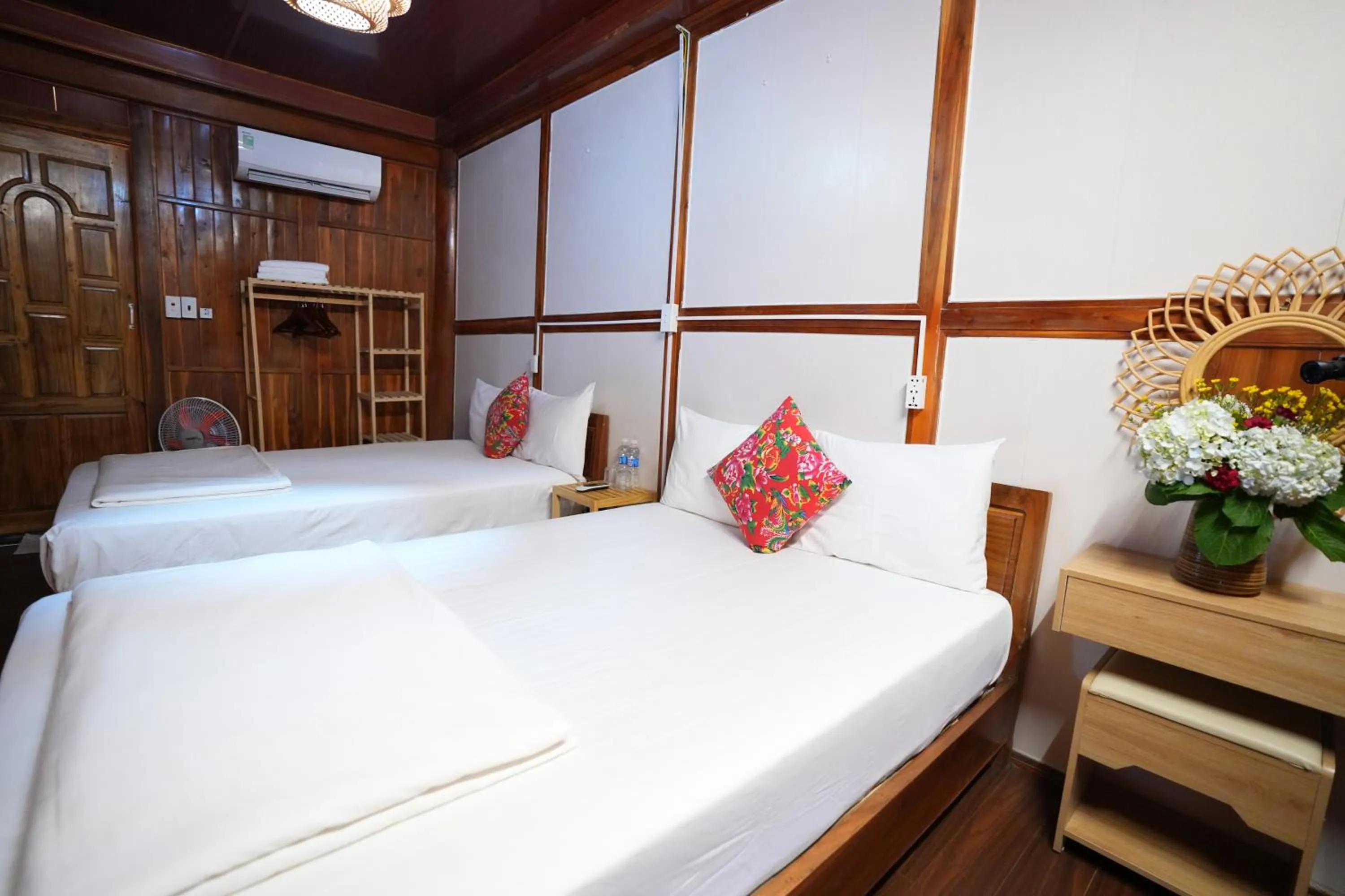 Bedroom, Bed in Woodstock Beach Camp