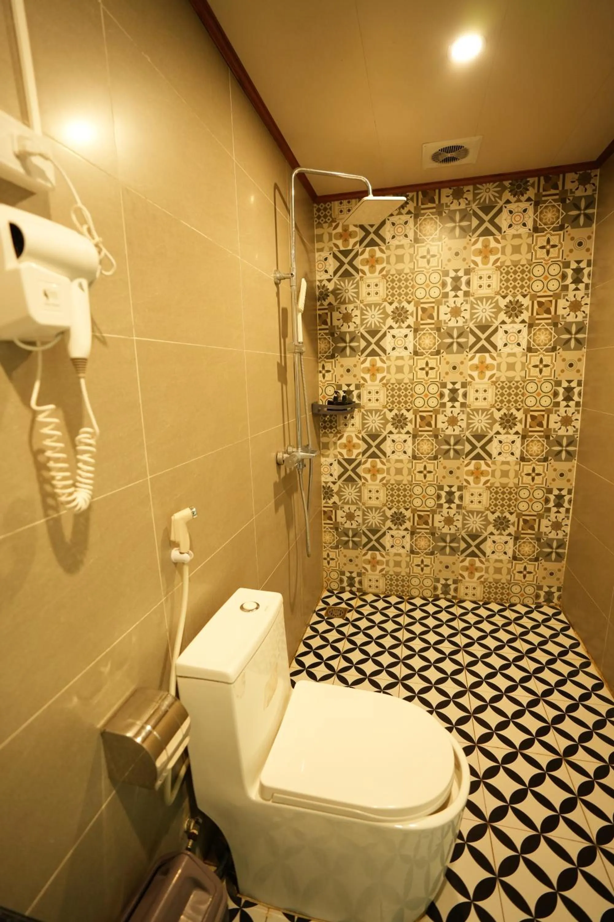 Bathroom in Woodstock Beach Camp