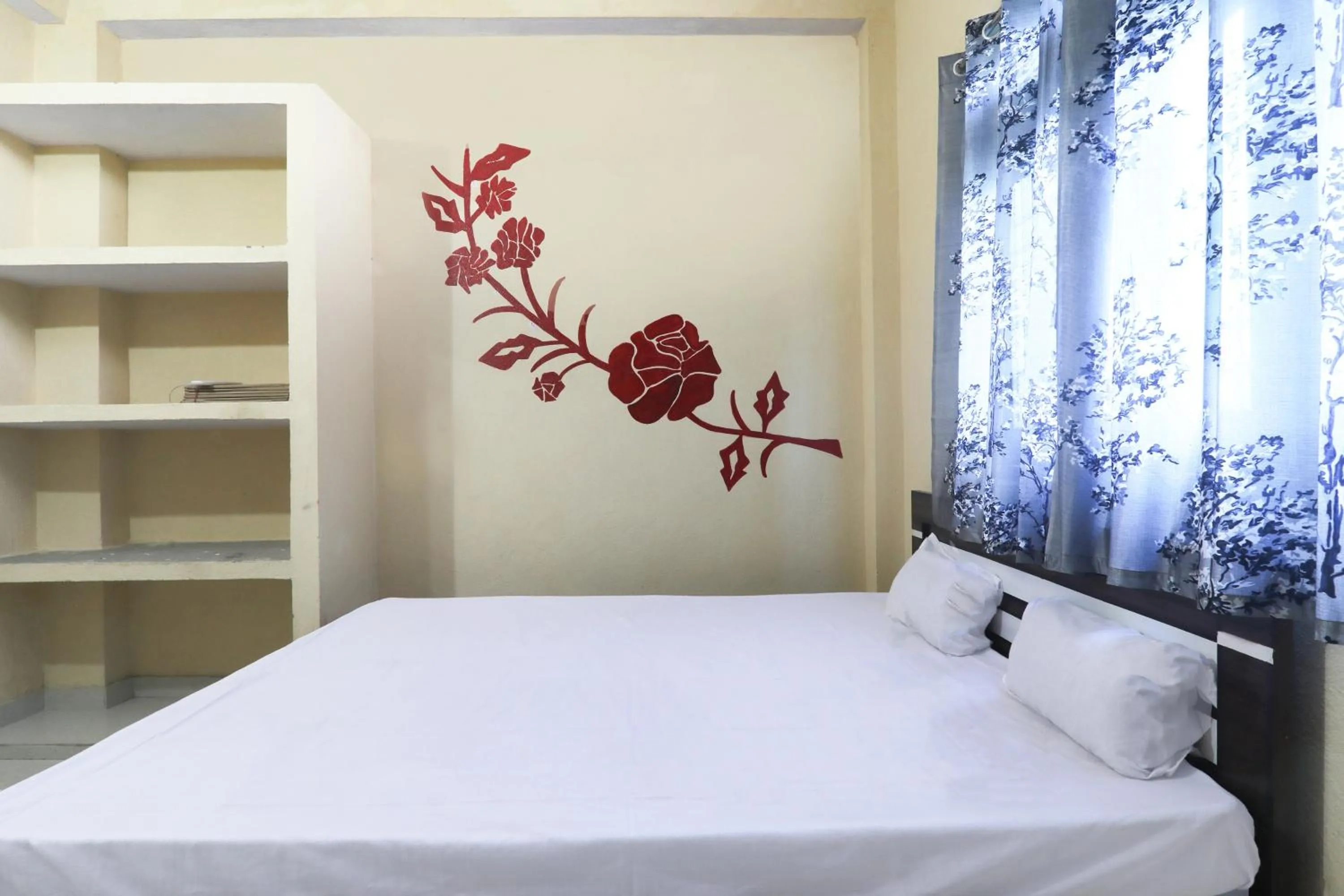 Bedroom, Bed in Hotel O OM Guest House