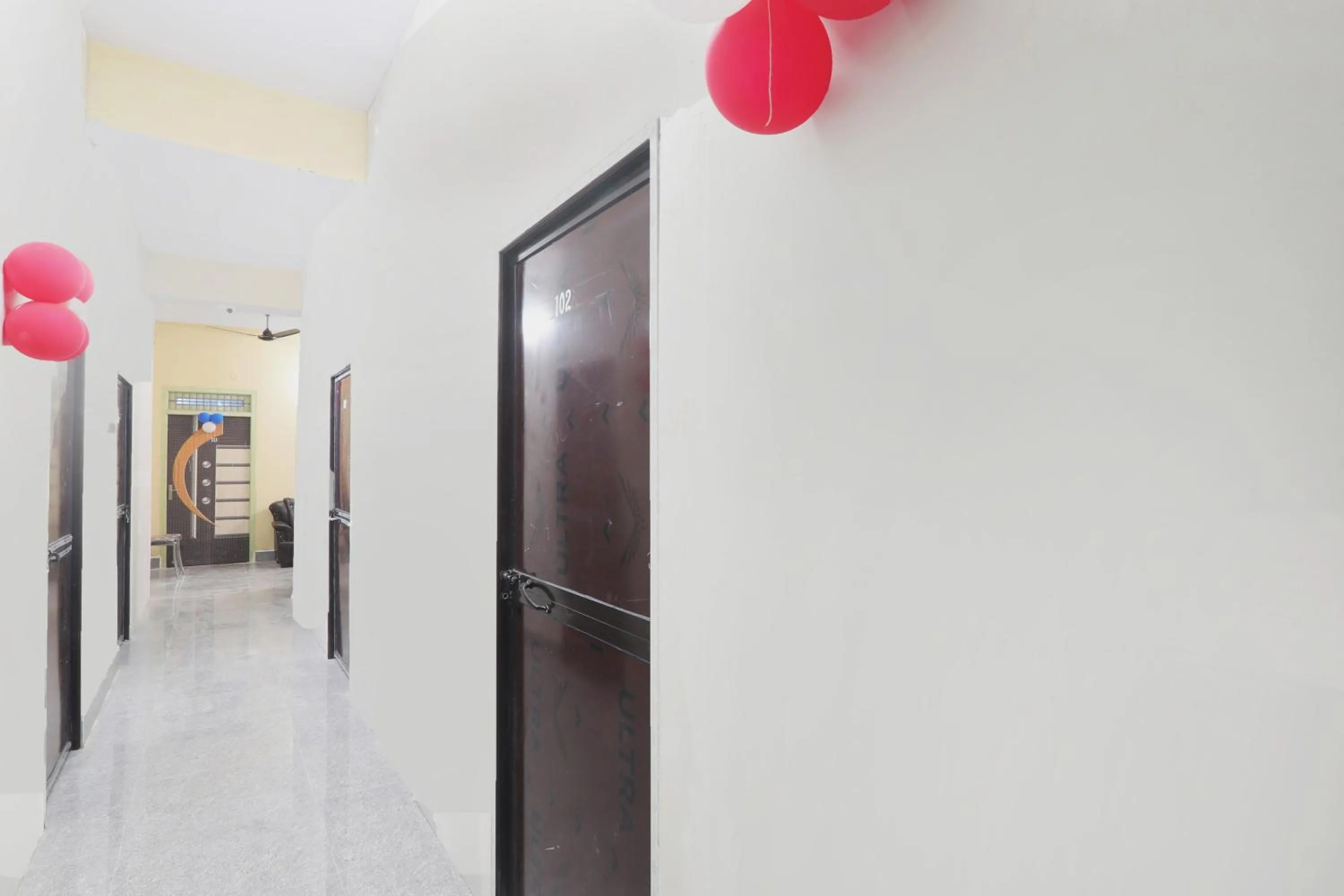 Lobby or reception in Hotel O OM Guest House