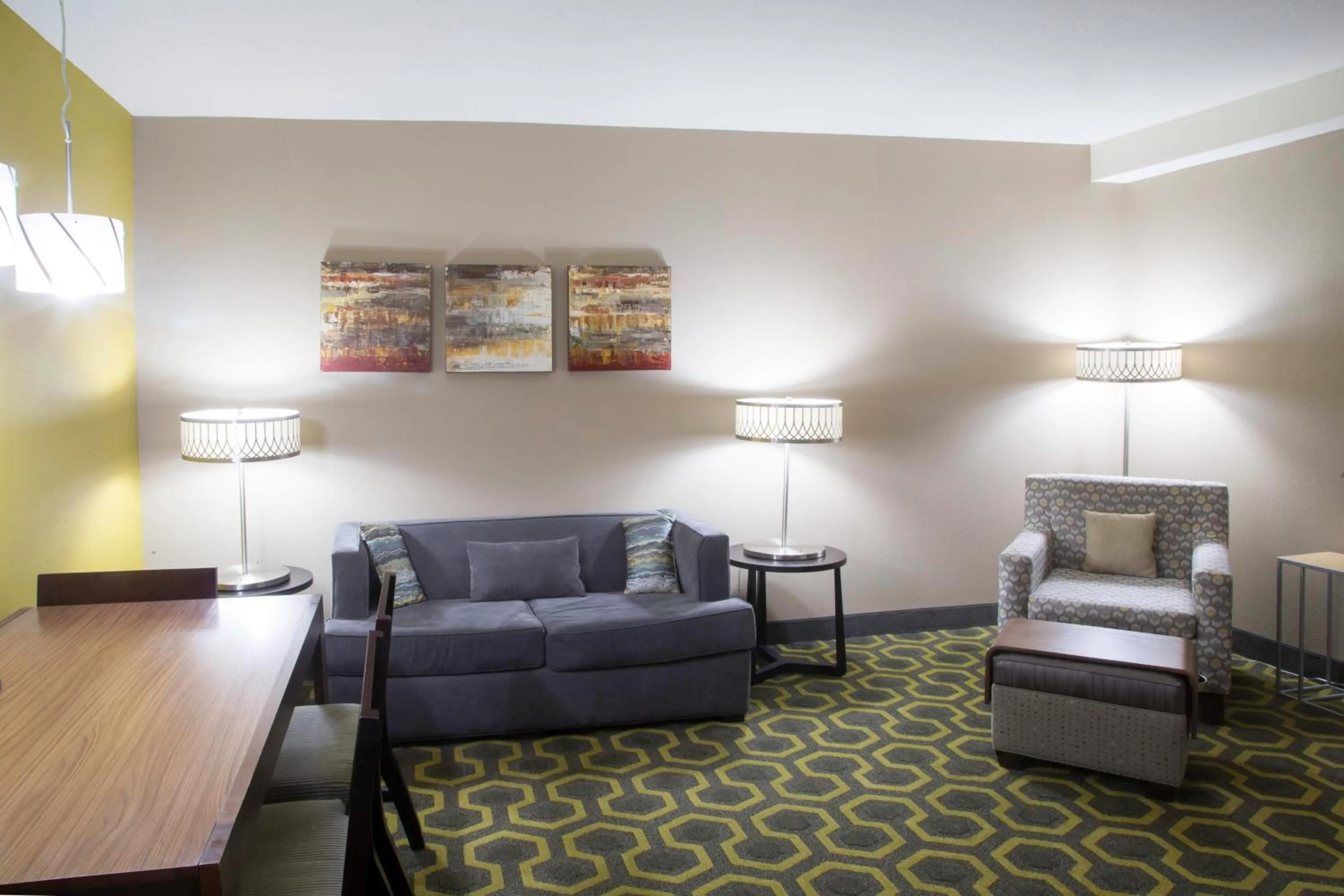 Living room in TownePlace Suites by Marriott Oxford