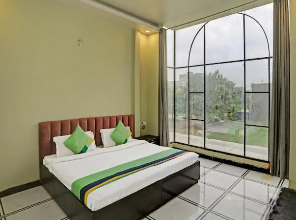 Bed in Expo View Residency