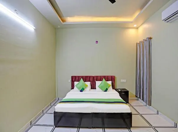 Bed in Expo View Residency