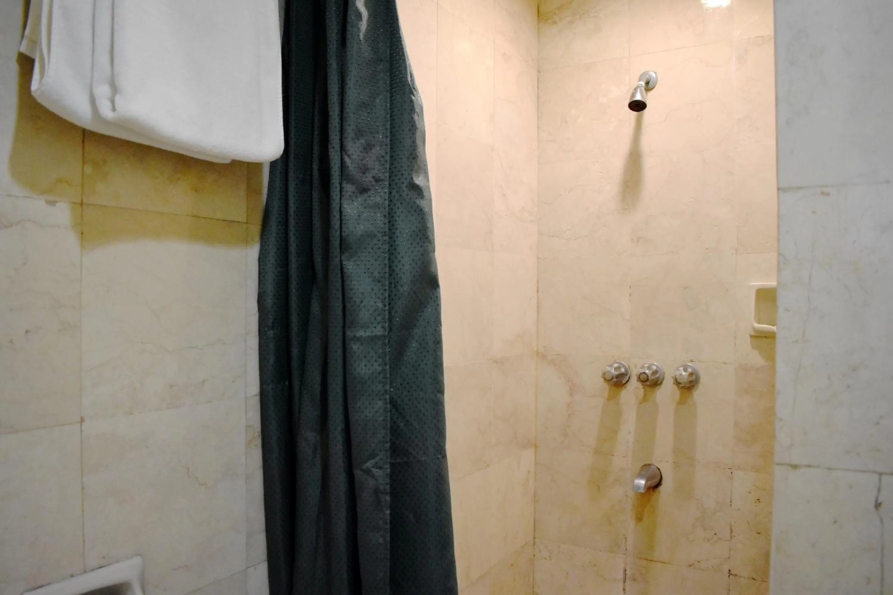 Bathroom in Sunette Tower Suites Makati