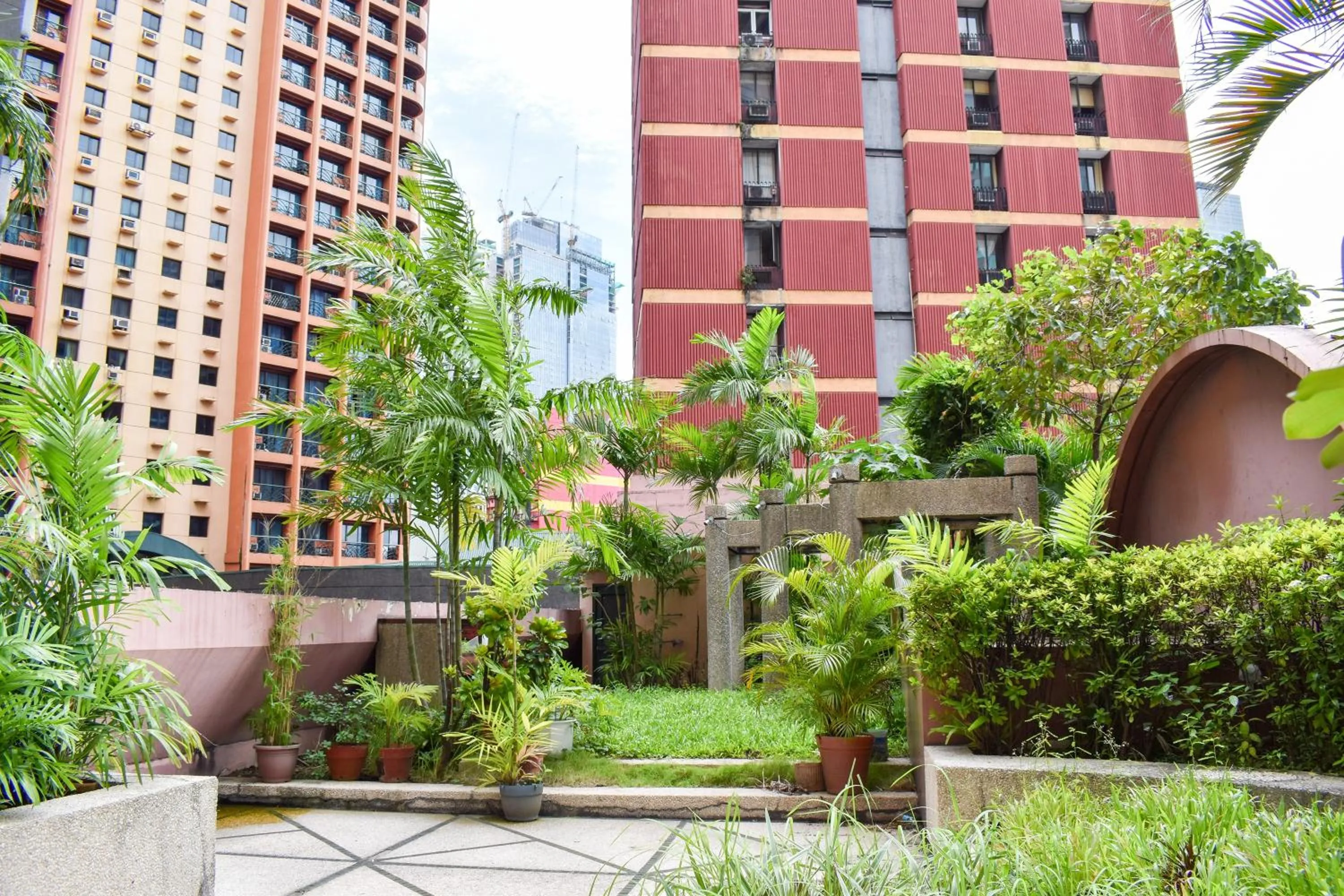 Garden in Sunette Tower Suites Makati