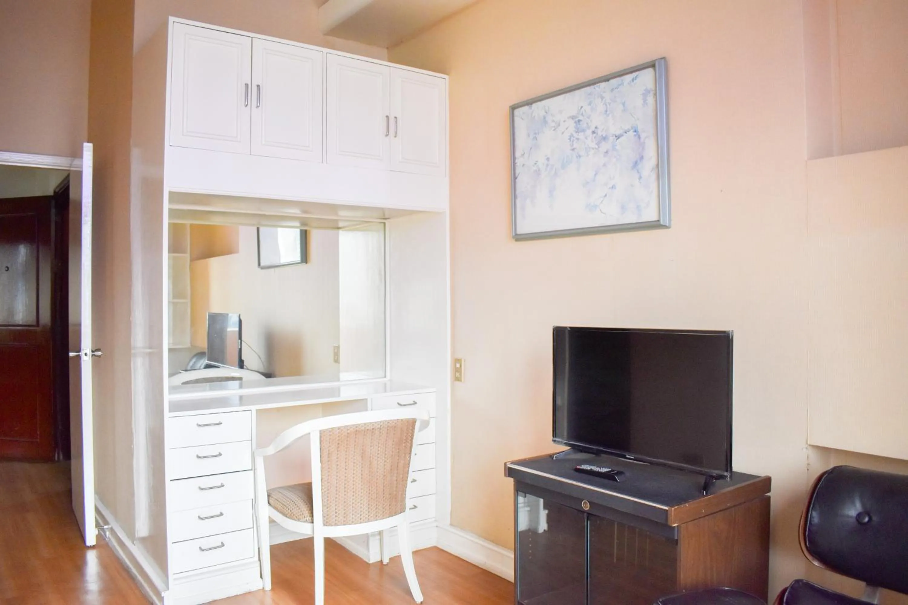 Dining area in Sunette Tower Suites Makati