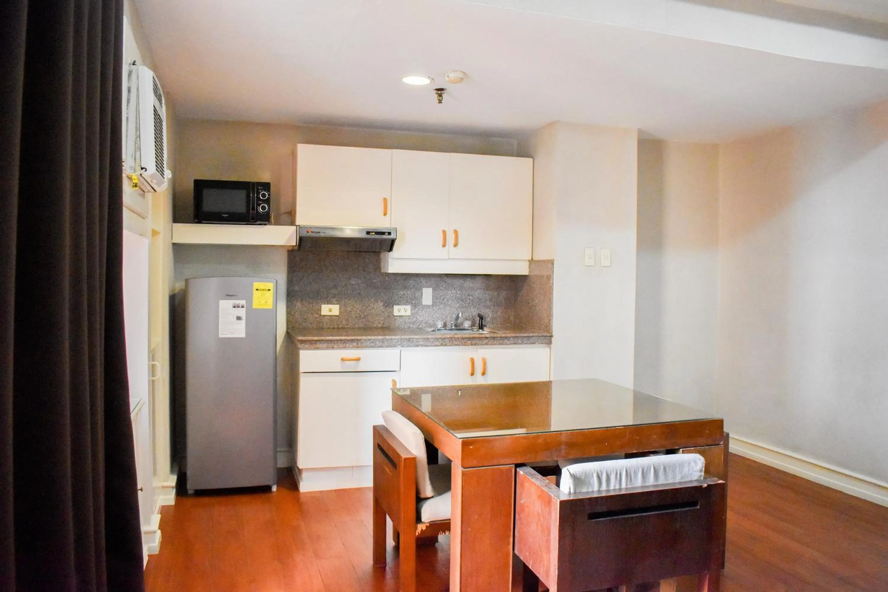 Dining area in Sunette Tower Suites Makati