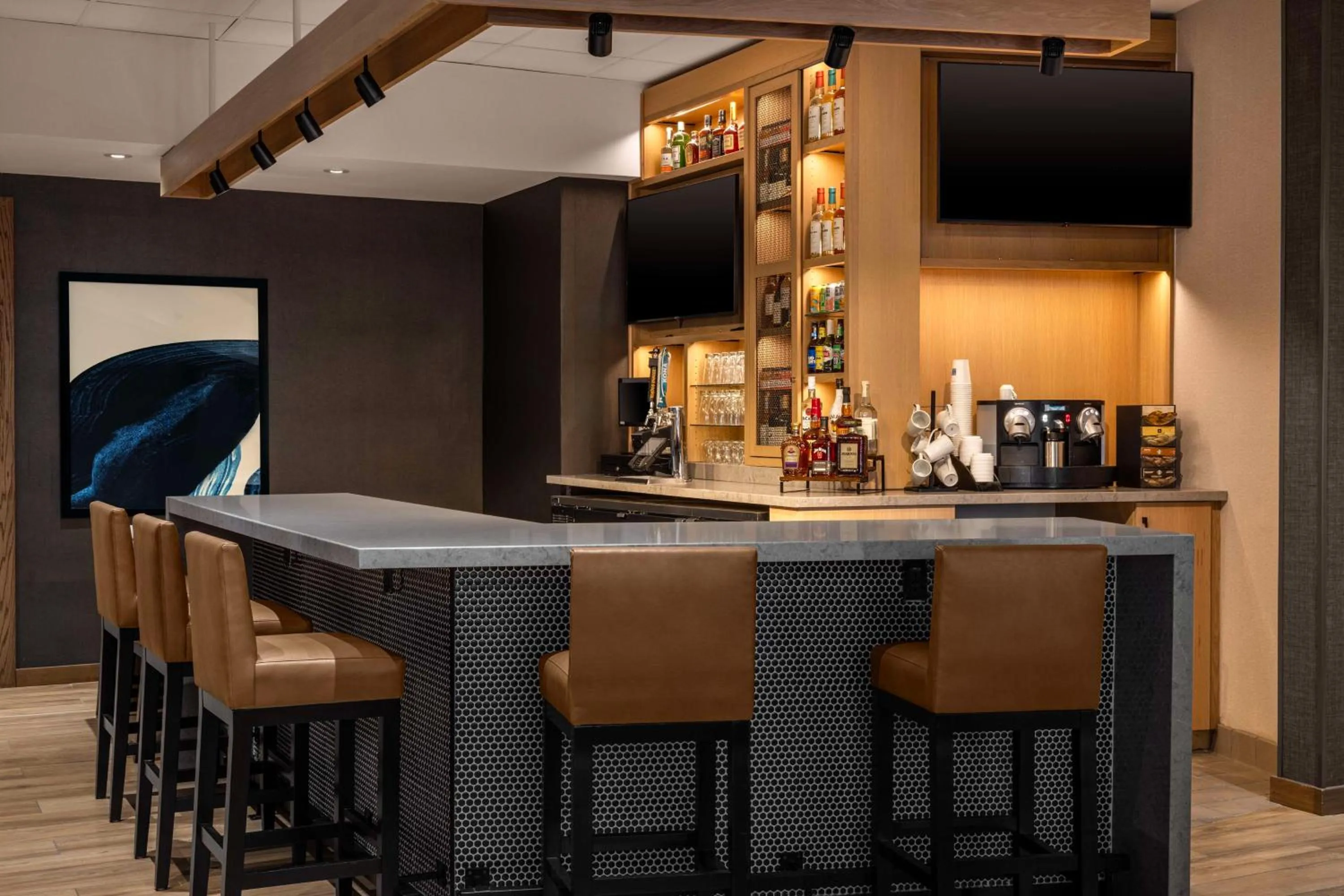 Restaurant/places to eat in Hyatt Place Atlanta/Cobb Galleria