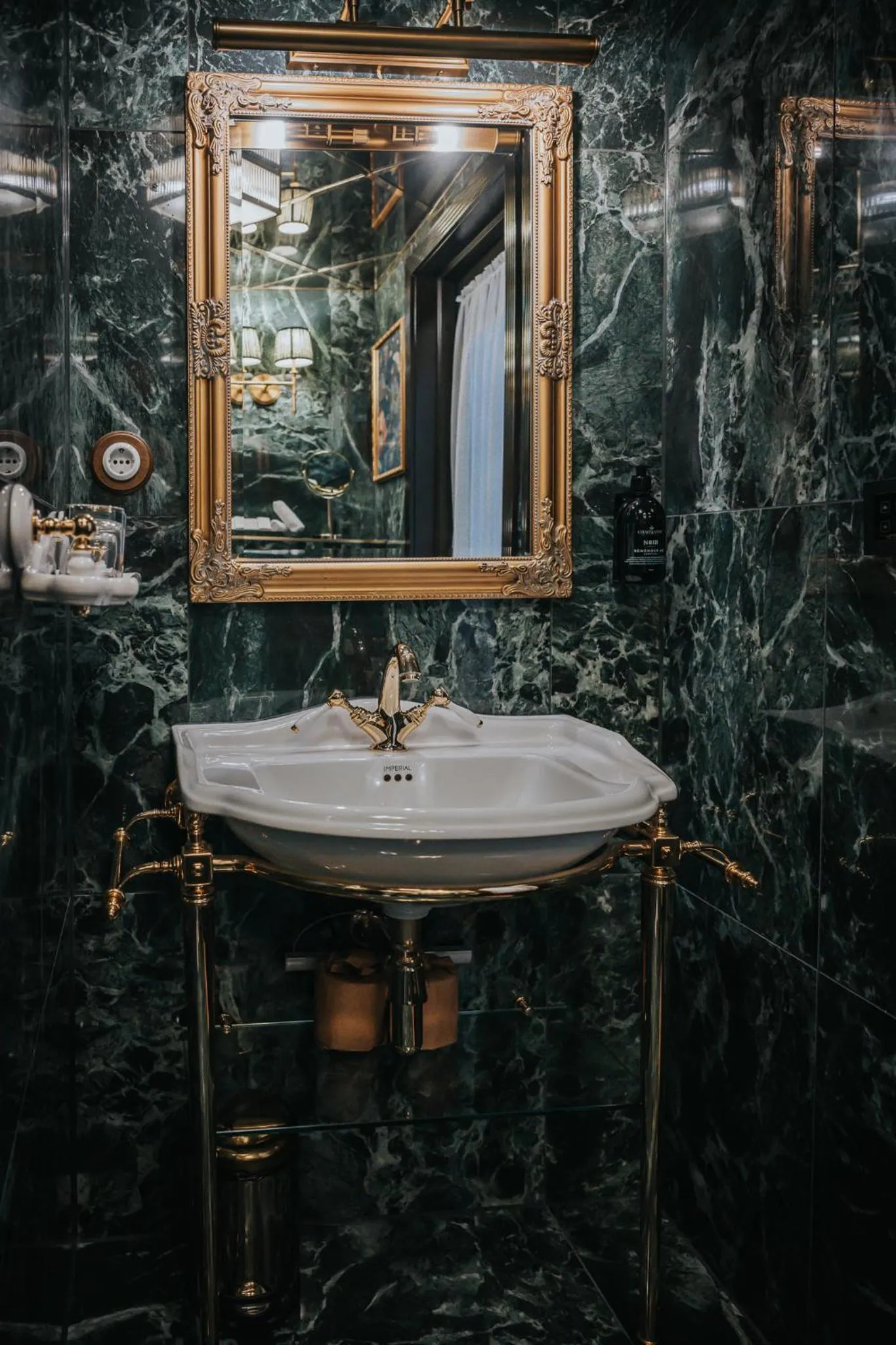 Charmante Skostredet Hôtel