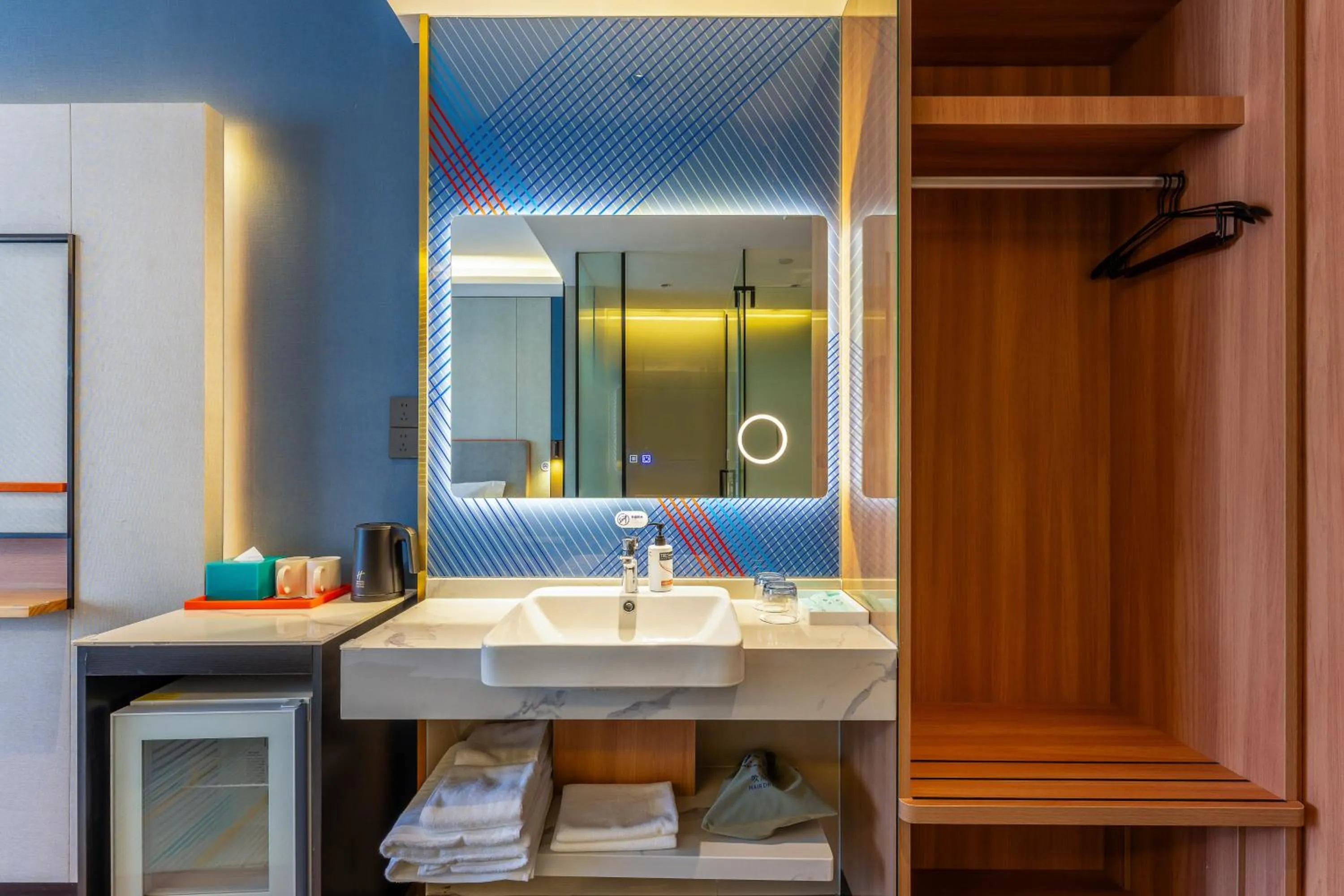 Decorative detail in Holiday Inn Express Lanzhou Zhengning Road by IHG