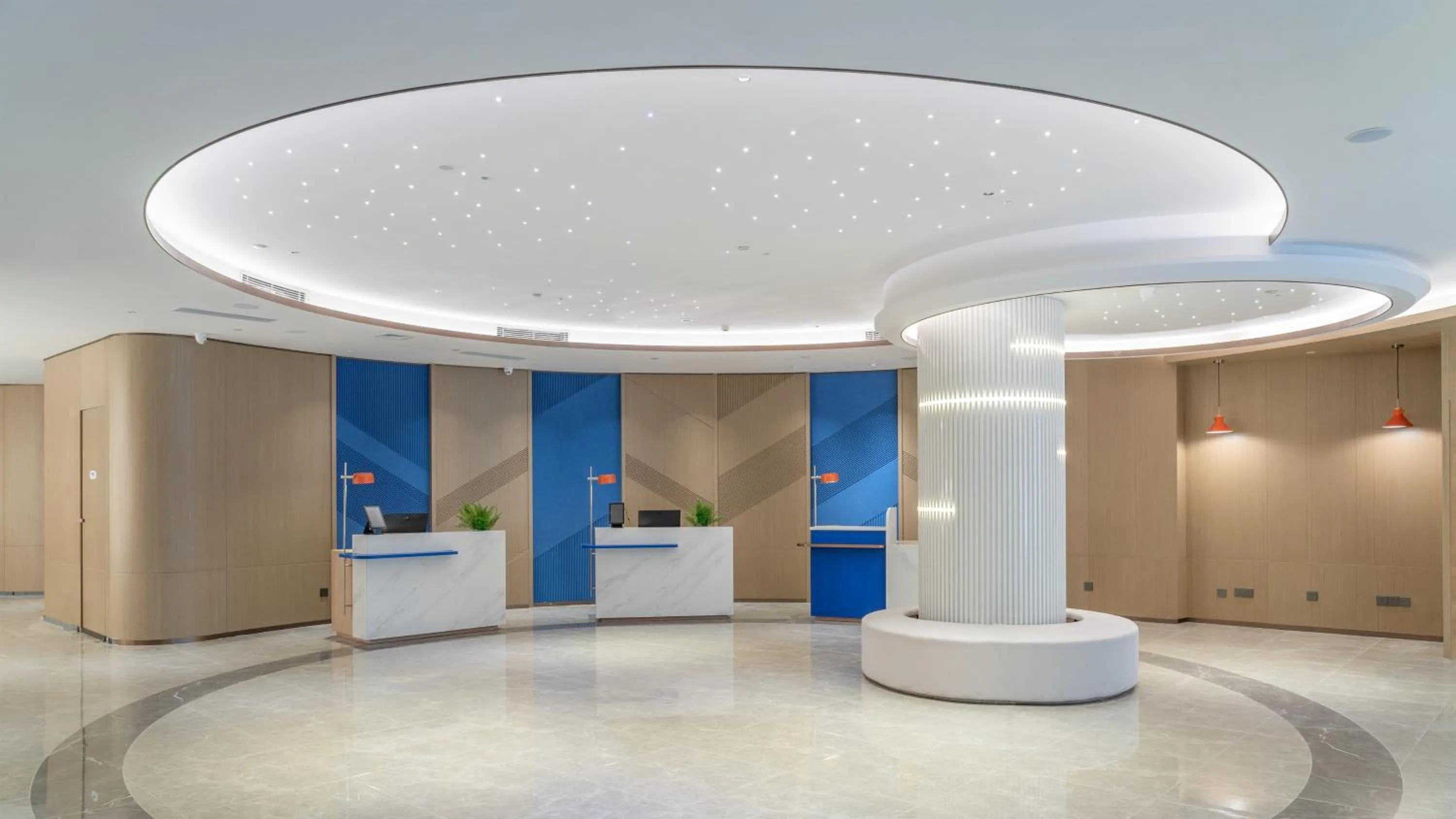 Lobby or reception in Holiday Inn Express Dandong City Center by IHG