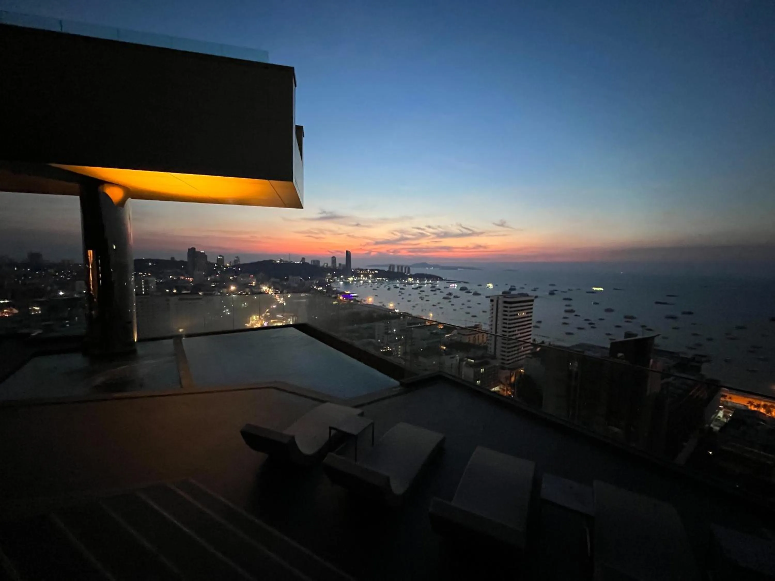 Night in The EDGE Central Pattaya