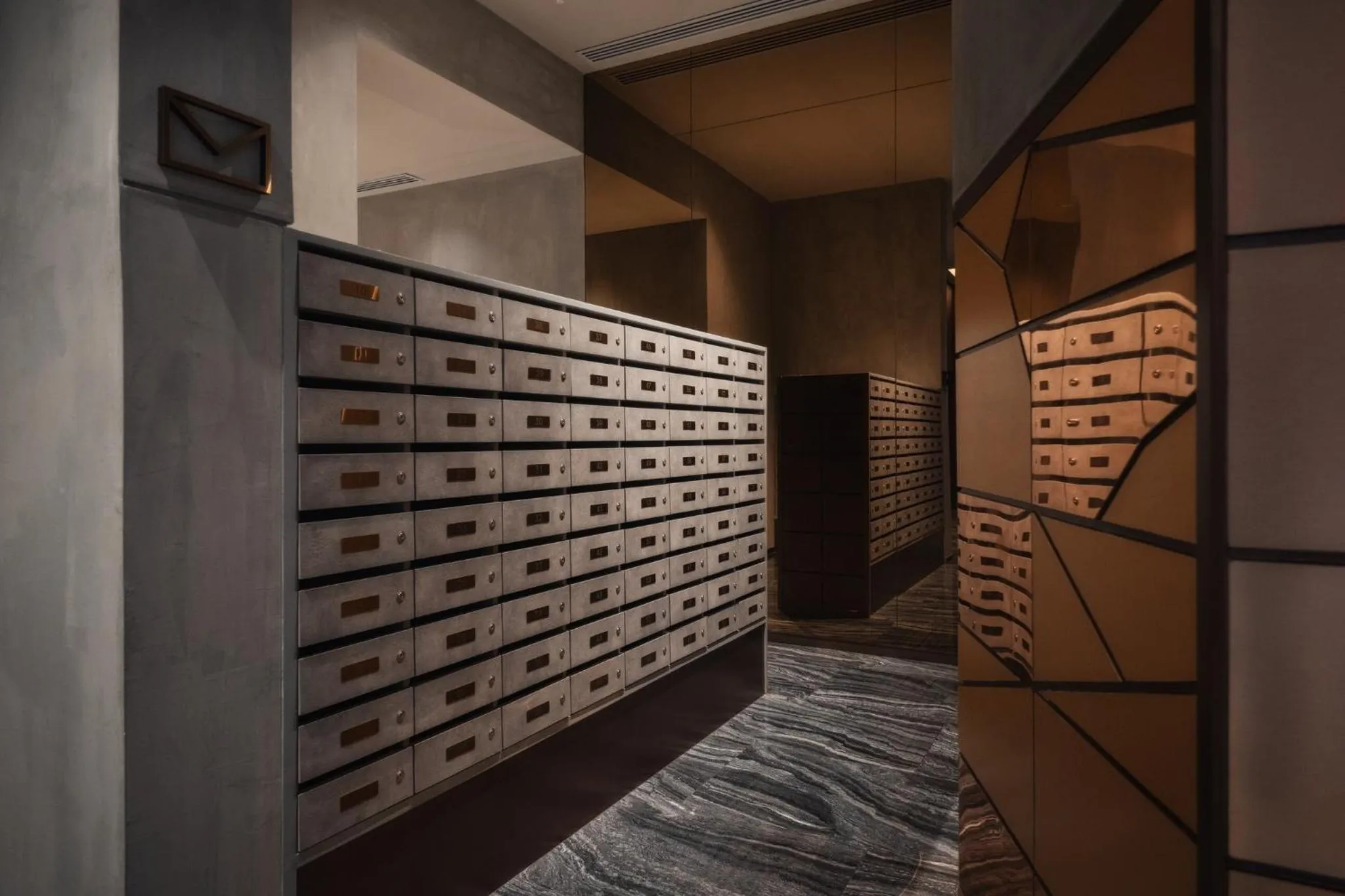 microwave in The EDGE Central Pattaya