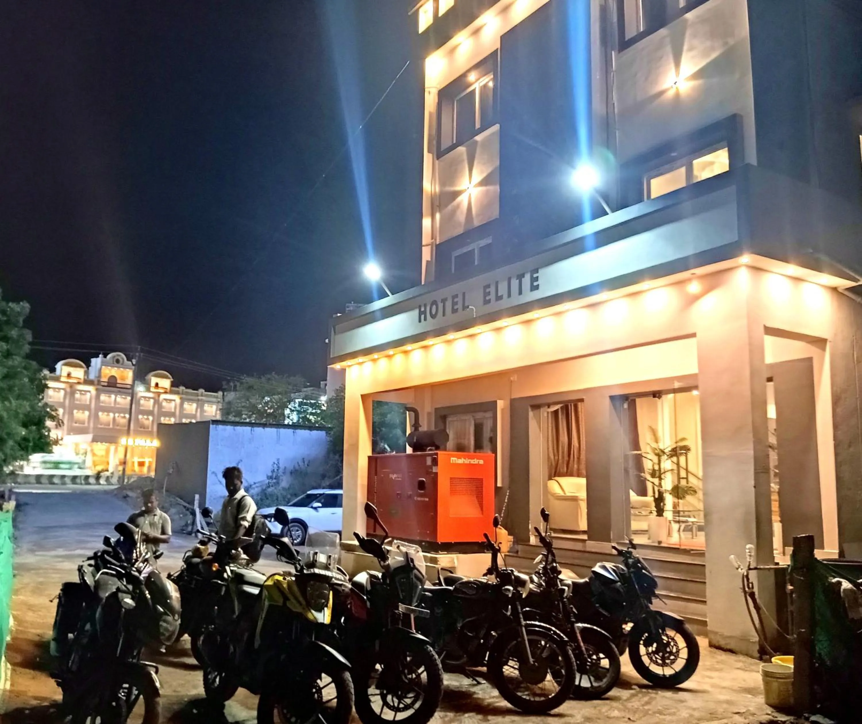 Facade/entrance in HOTEL ELITE