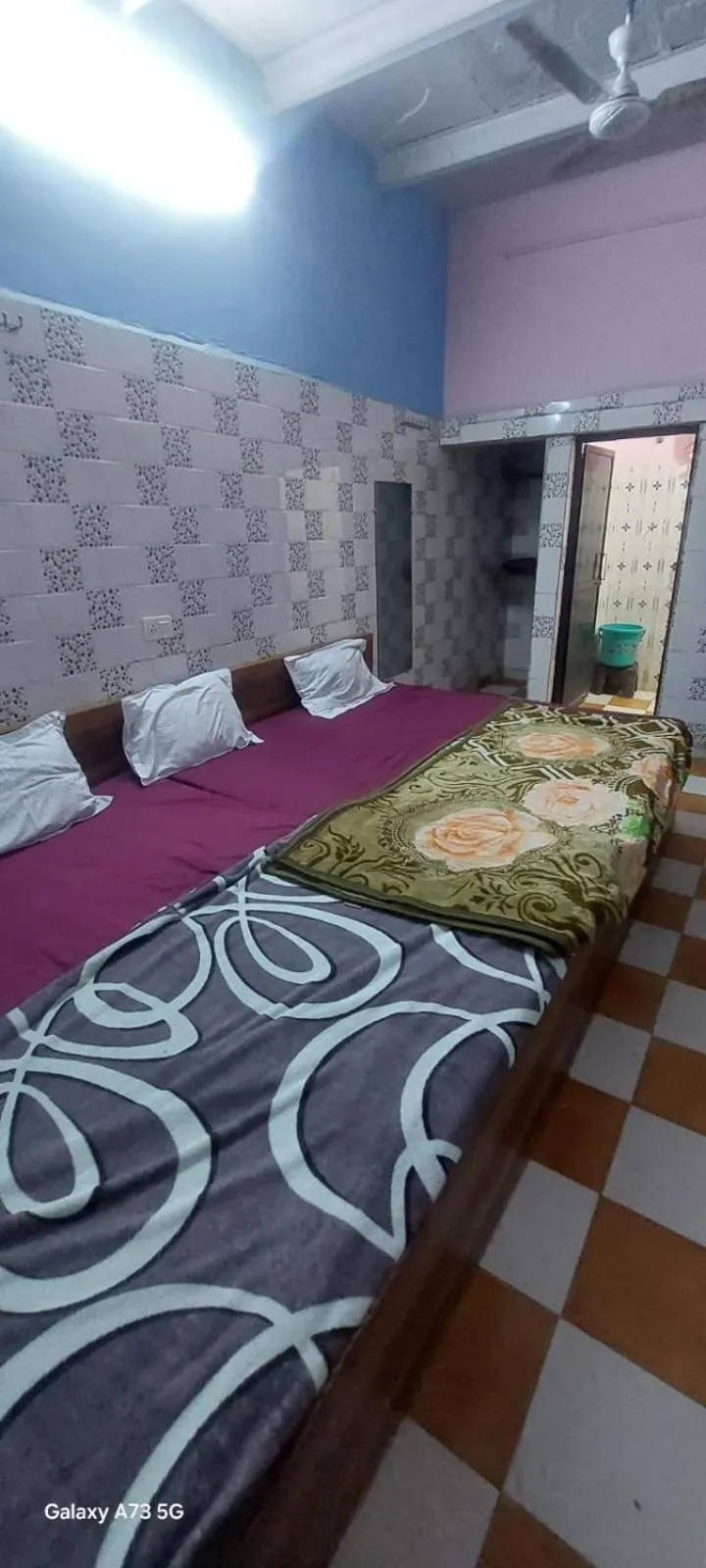 Bed in Annu Bhai Sewa Sadan