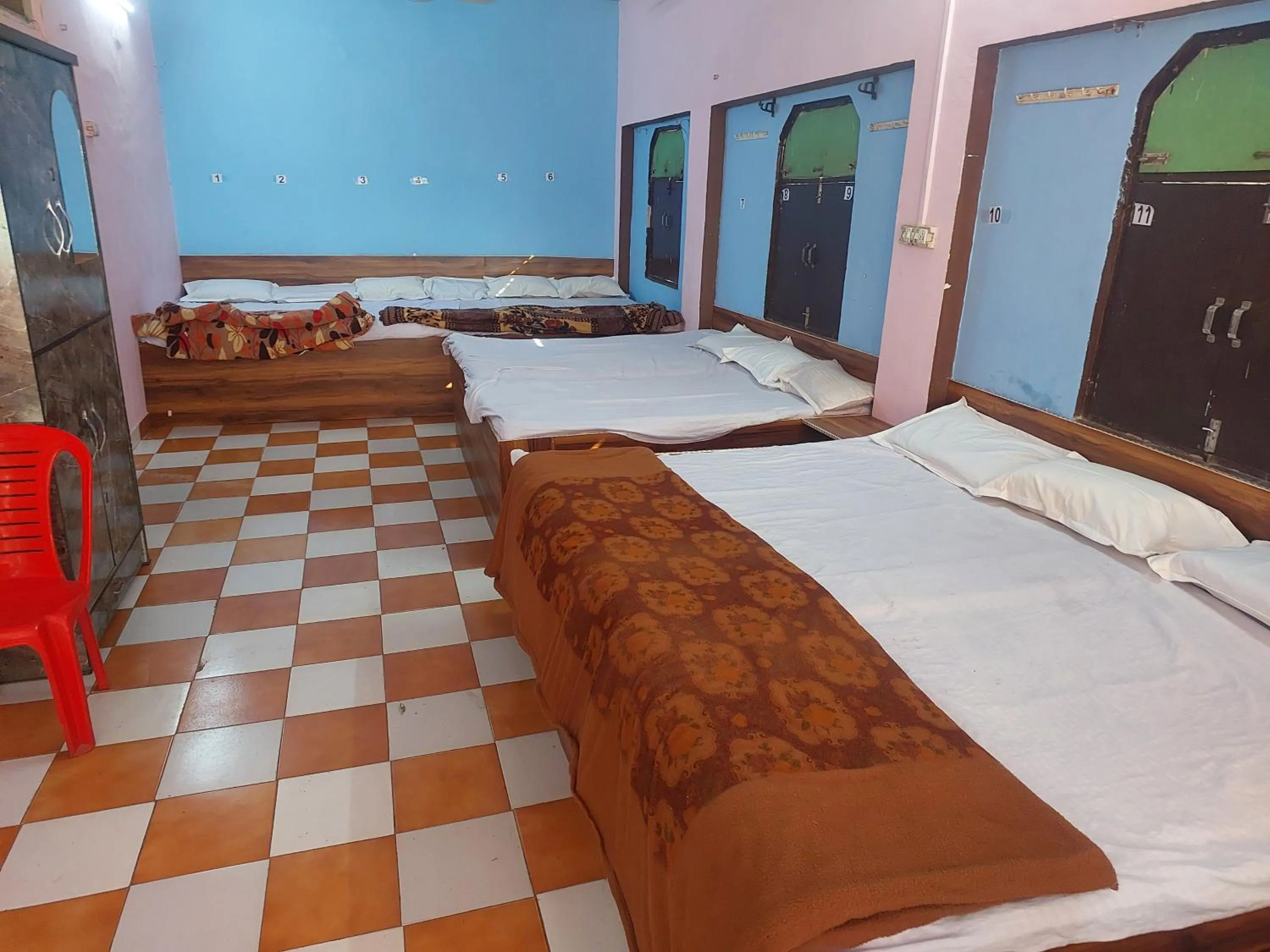 Bed in Annu Bhai Sewa Sadan
