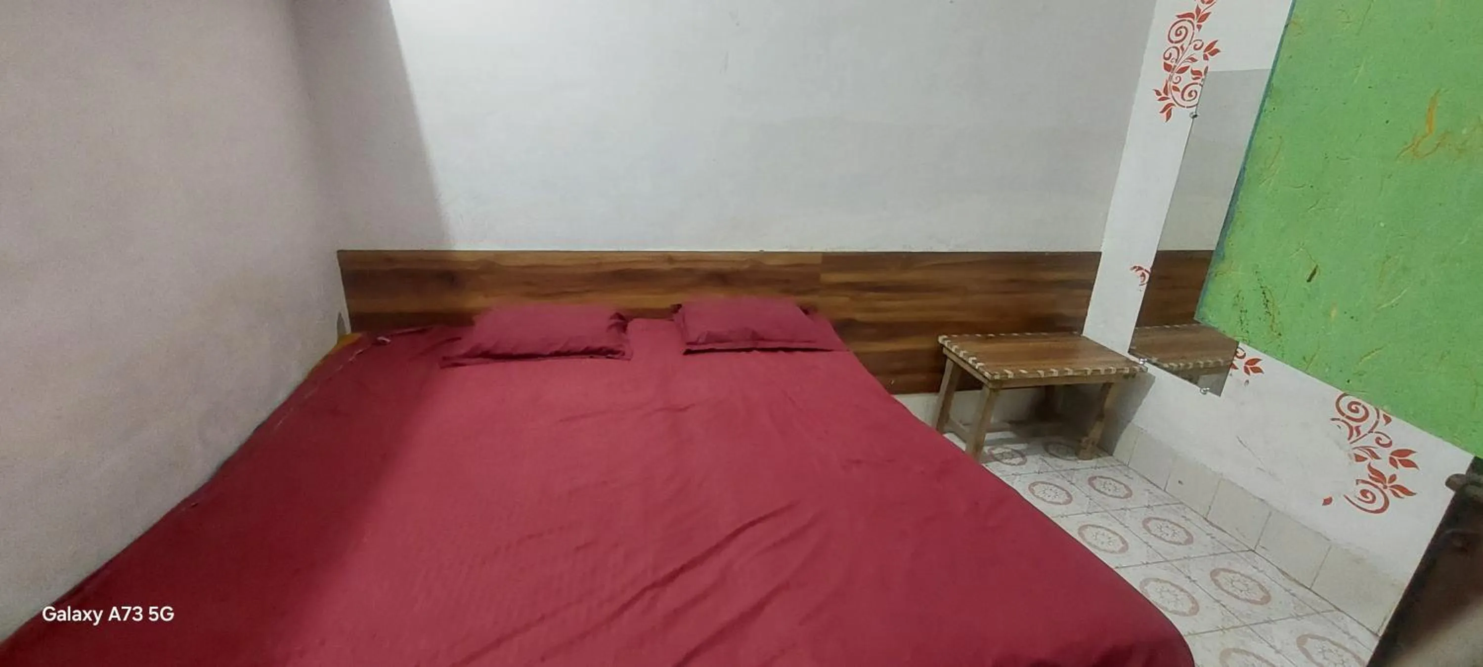 Bed in Annu Bhai Sewa Sadan