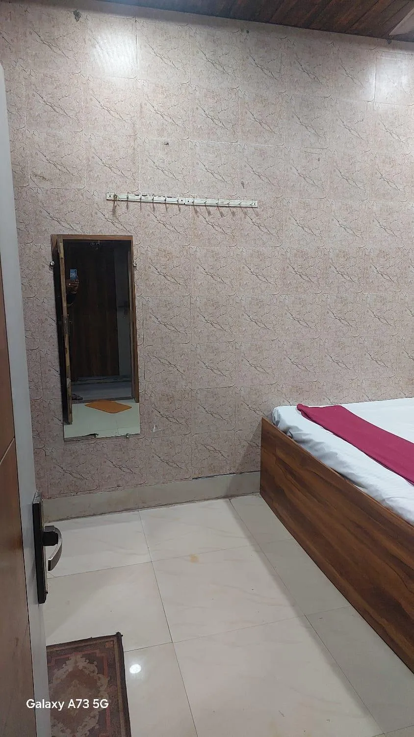 Bed in Annu Bhai Sewa Sadan