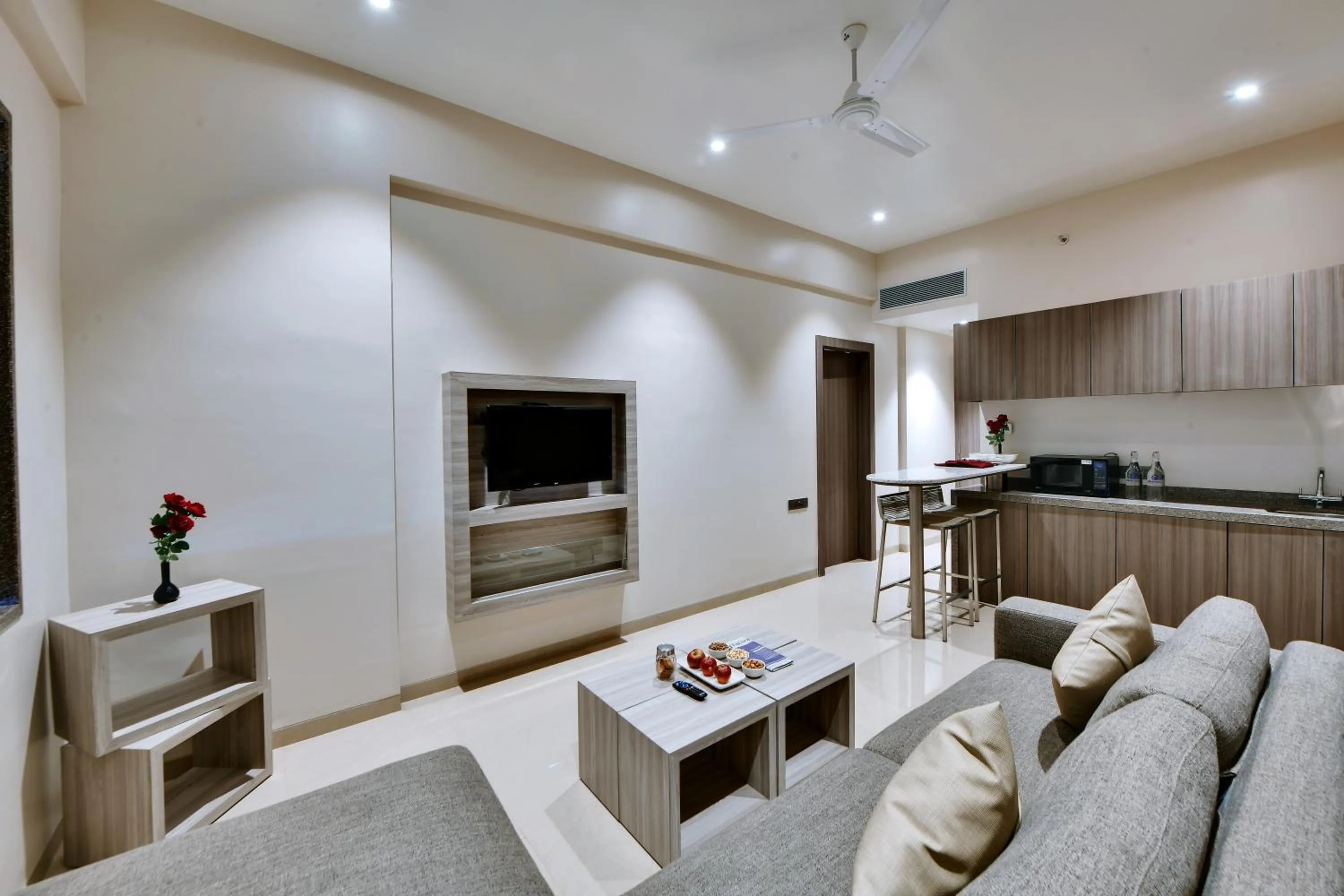 Kitchen or kitchenette in Click Hotel Pithampur